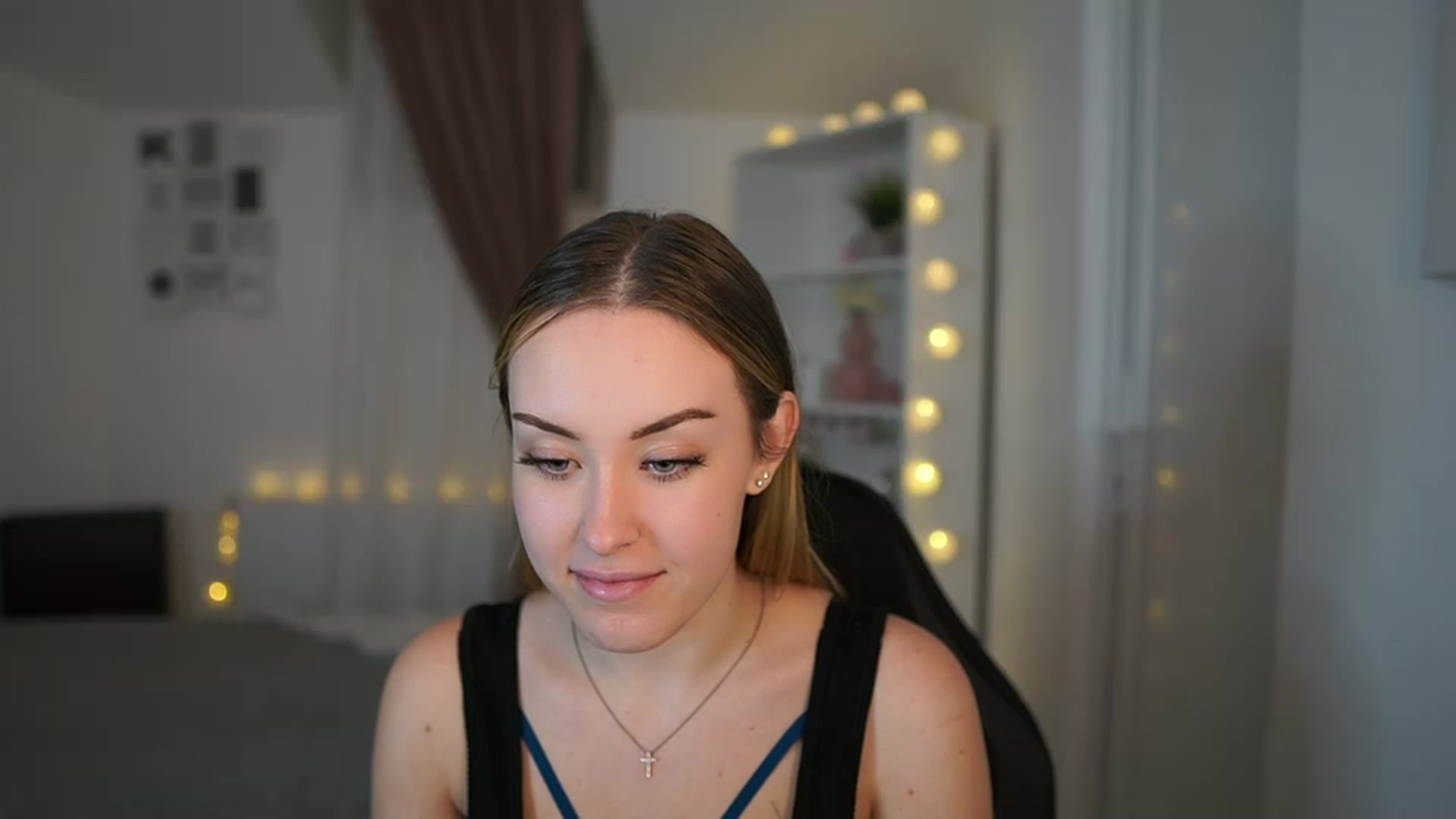 Gallery image thumbnail from Brooklyn_Ch's myfreecams stream on, 02/01/2023, 16:06 image 10 of 20