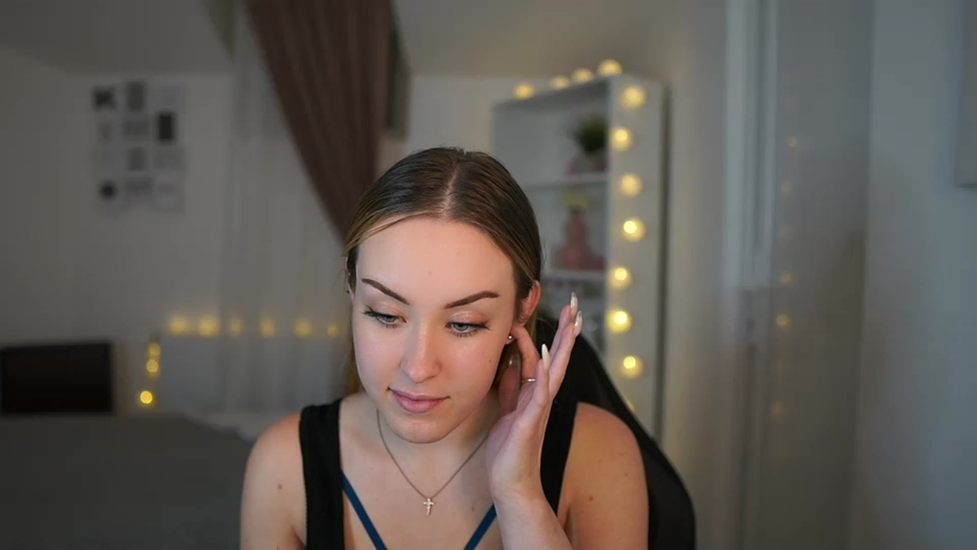 Gallery image thumbnail from Brooklyn_Ch's myfreecams stream on, 02/01/2023, 16:06 image 11 of 20