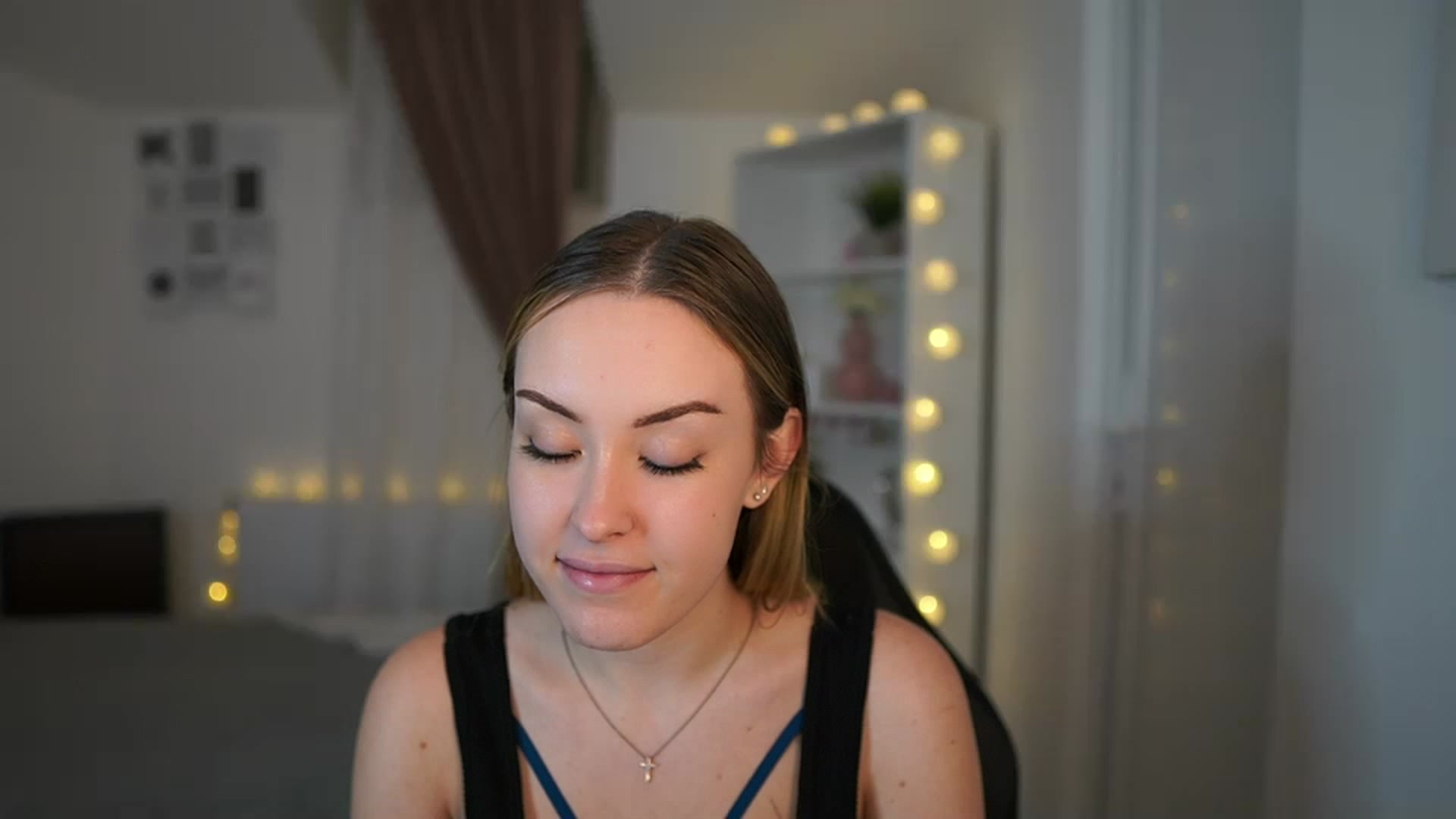 Gallery image thumbnail from Brooklyn_Ch's myfreecams stream on, 02/01/2023, 16:06 image 14 of 20