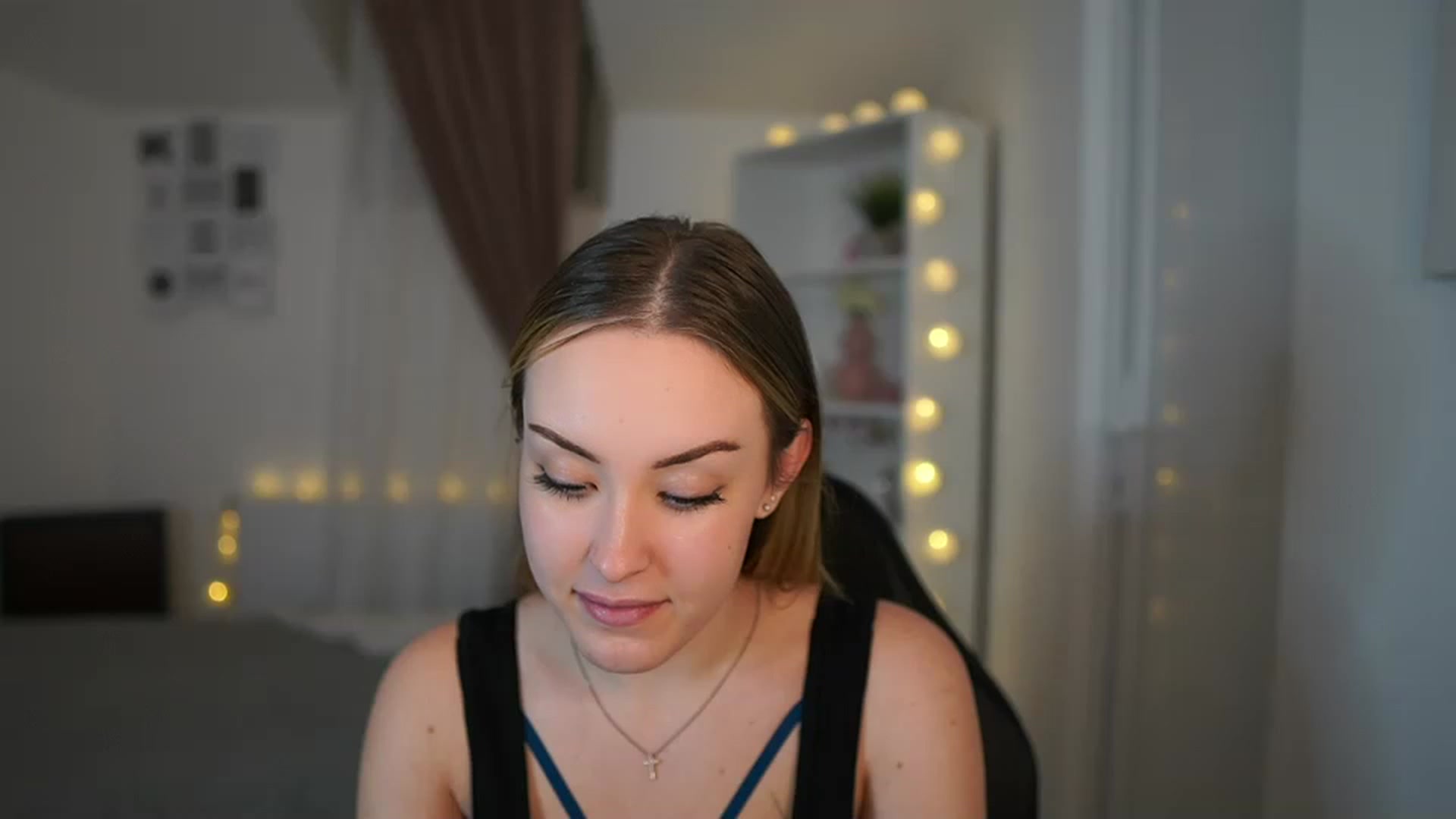 Gallery image thumbnail from Brooklyn_Ch's myfreecams stream on, 02/01/2023, 16:06 image 12 of 20