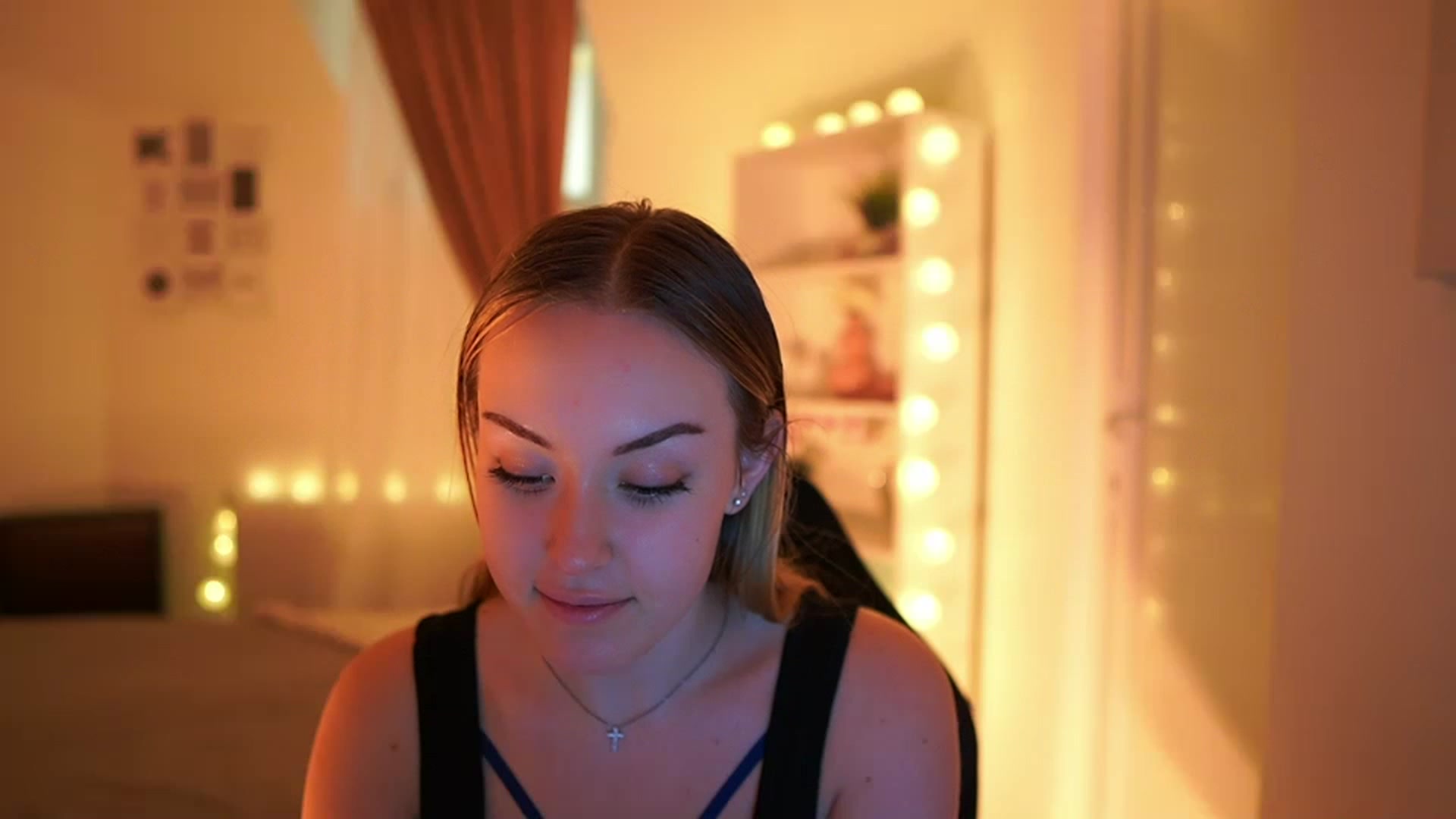 Gallery image thumbnail from Brooklyn_Ch's myfreecams stream on, 02/01/2023, 19:24 image 3 of 20