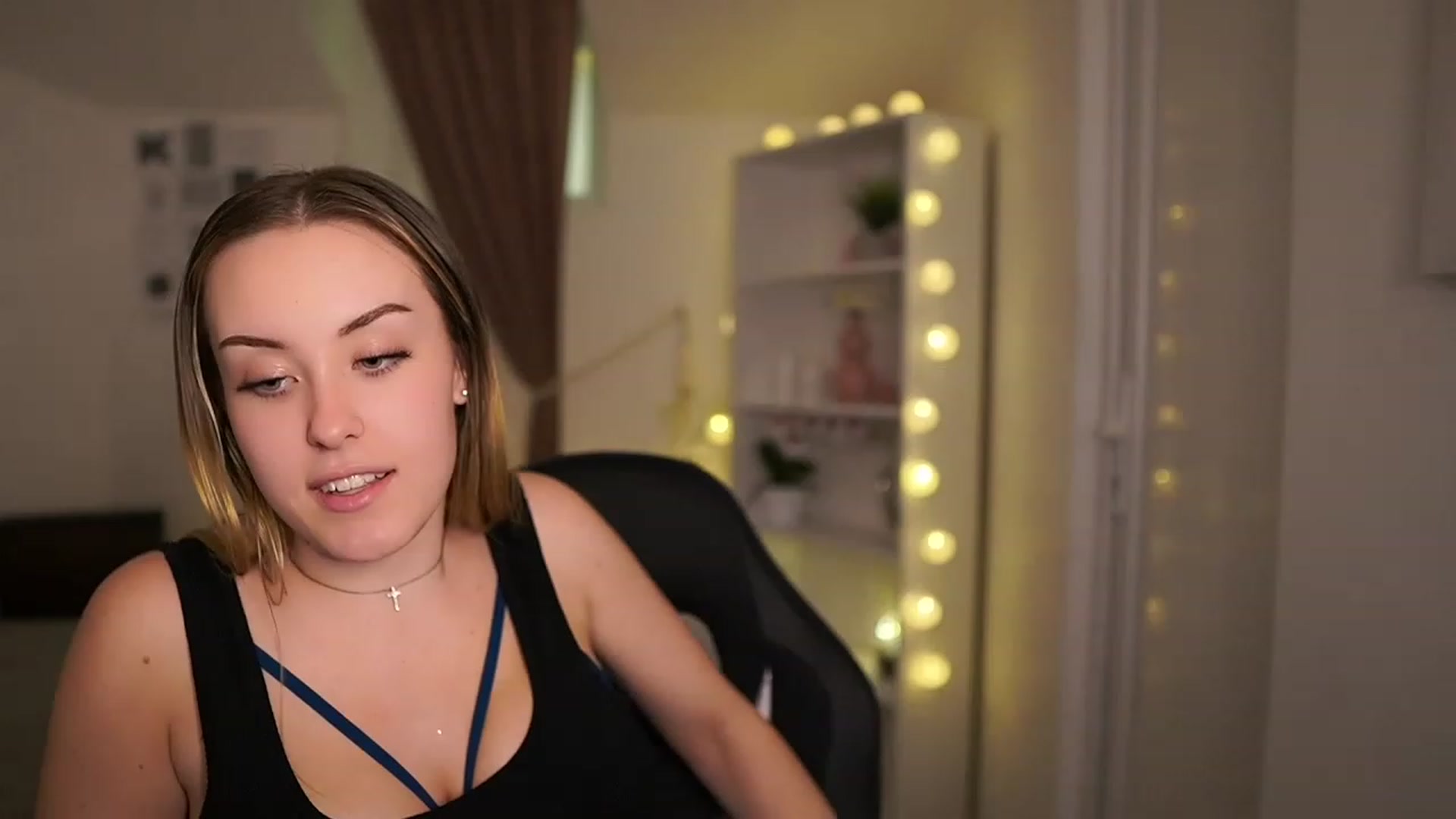 Gallery image thumbnail from Brooklyn_Ch's myfreecams stream on, 02/01/2023, 22:33 image 4 of 20