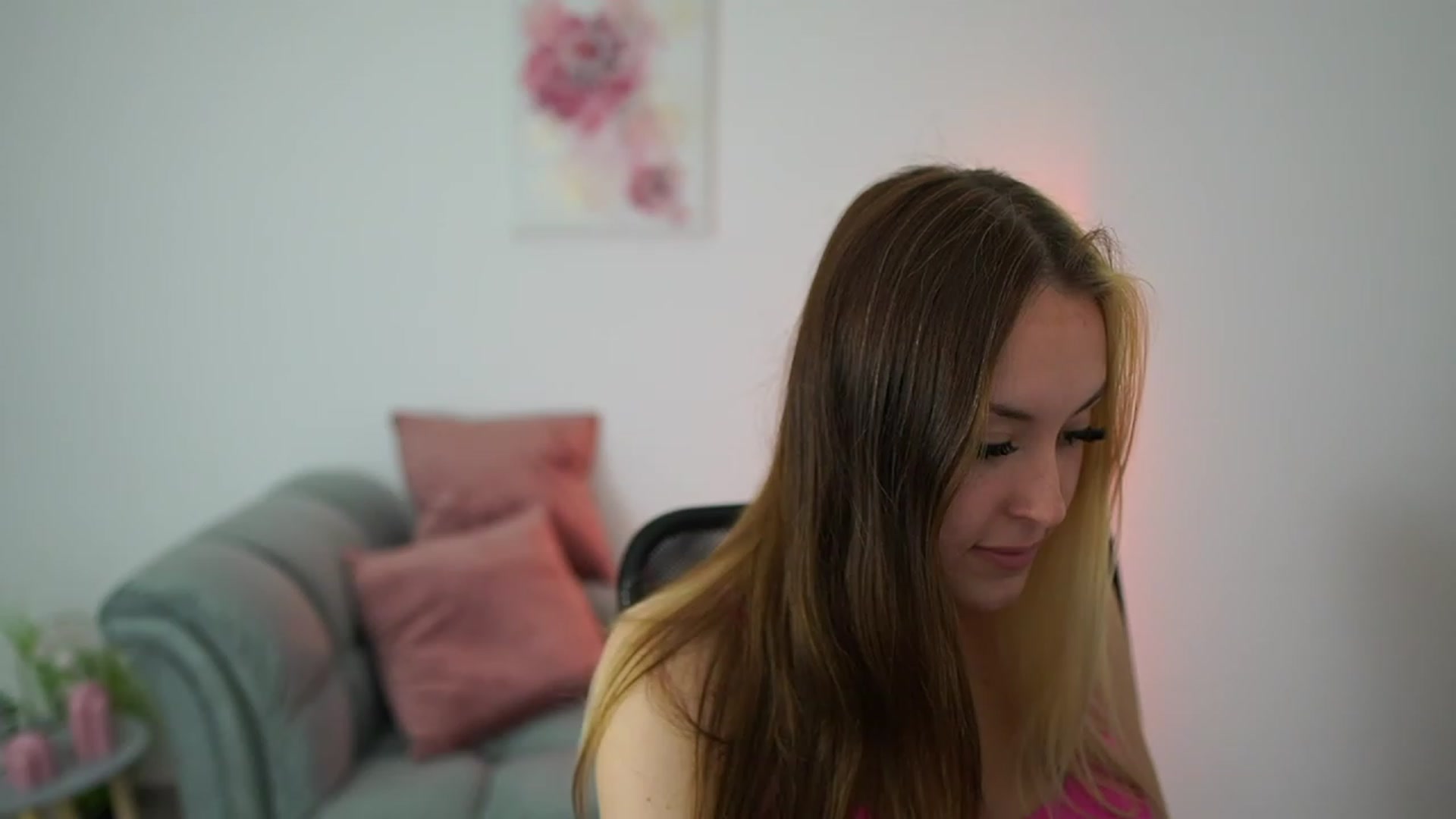 Gallery image thumbnail from Brooklyn_Ch's myfreecams stream on, 04/26/2023, 11:13 image 2 of 20