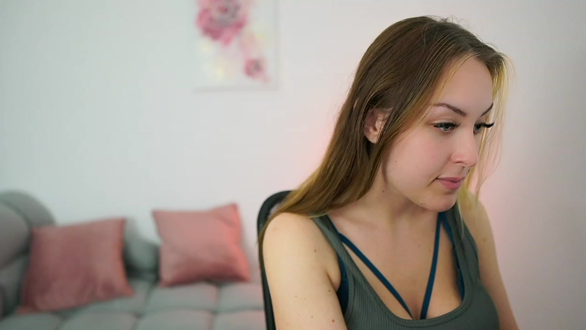 Gallery image thumbnail from Brooklyn_Ch's myfreecams stream on, 06/12/2023, 15:36 image 1 of 20