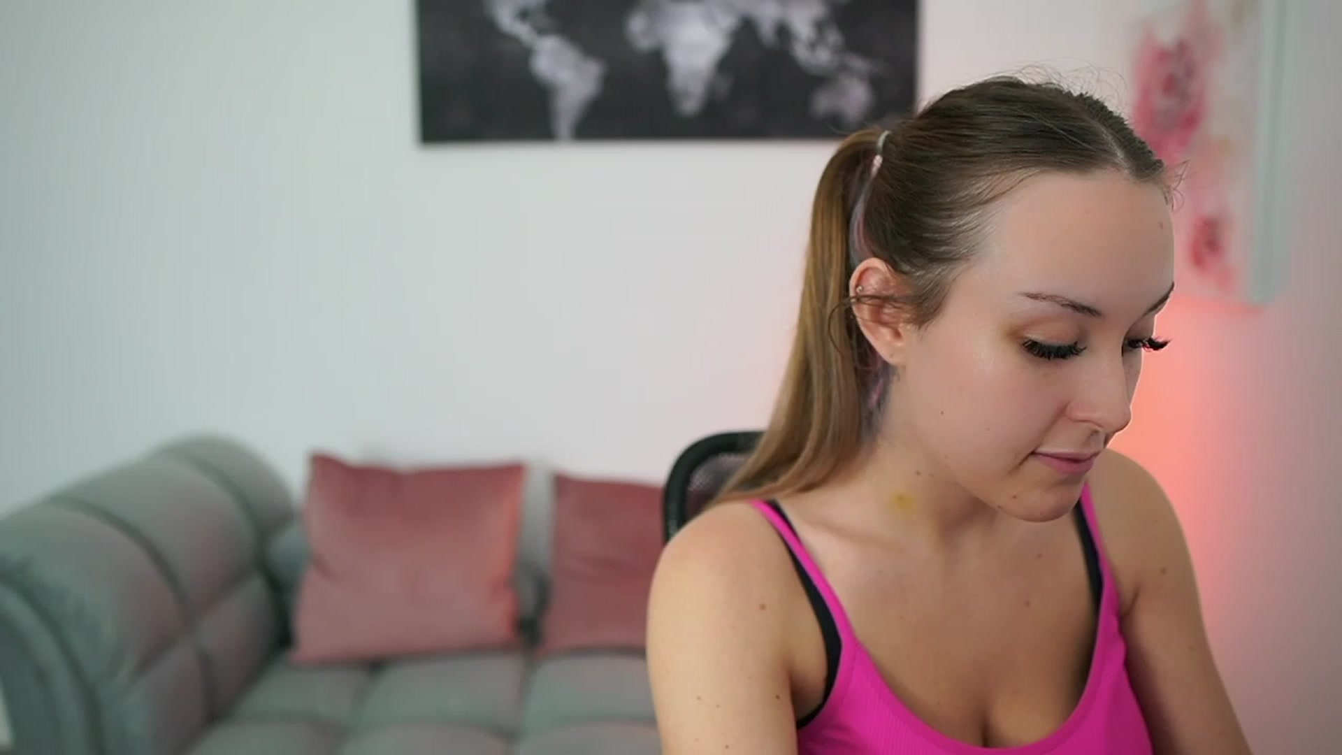 Gallery image thumbnail from Brooklyn_Ch's myfreecams stream on, 07/05/2023, 17:32 image 17 of 20