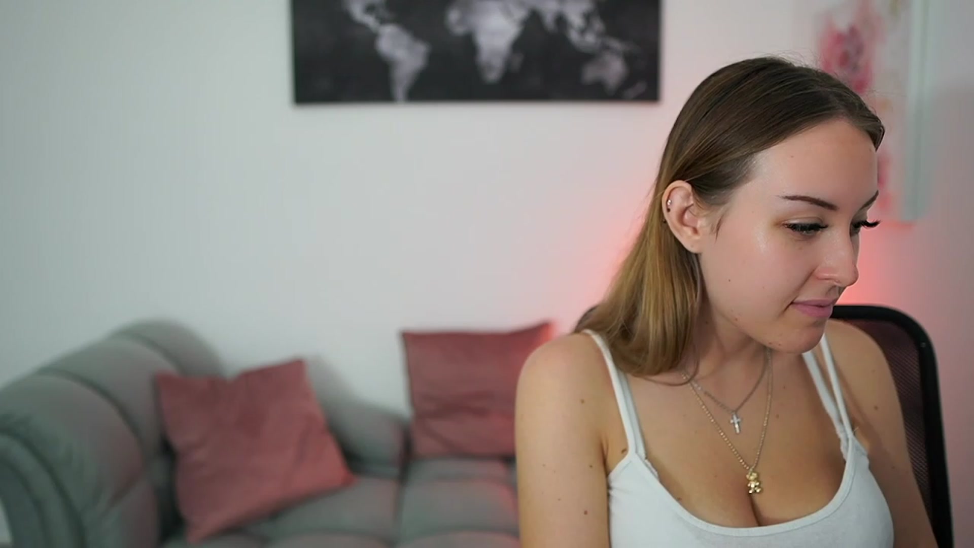 Gallery image thumbnail from Brooklyn_Ch's myfreecams stream on, 07/09/2023, 12:59 image 4 of 20