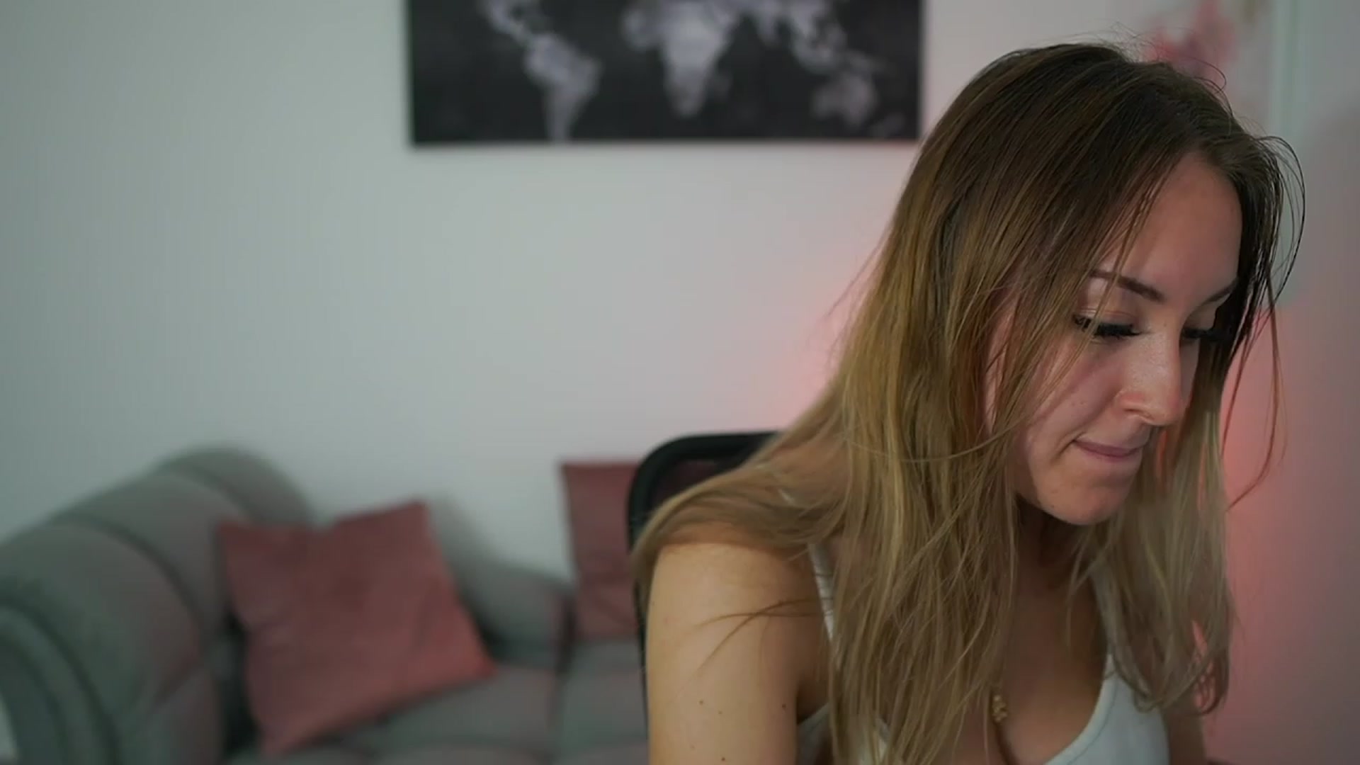 Gallery image thumbnail from Brooklyn_Ch's myfreecams stream on, 07/09/2023, 12:59 image 16 of 20