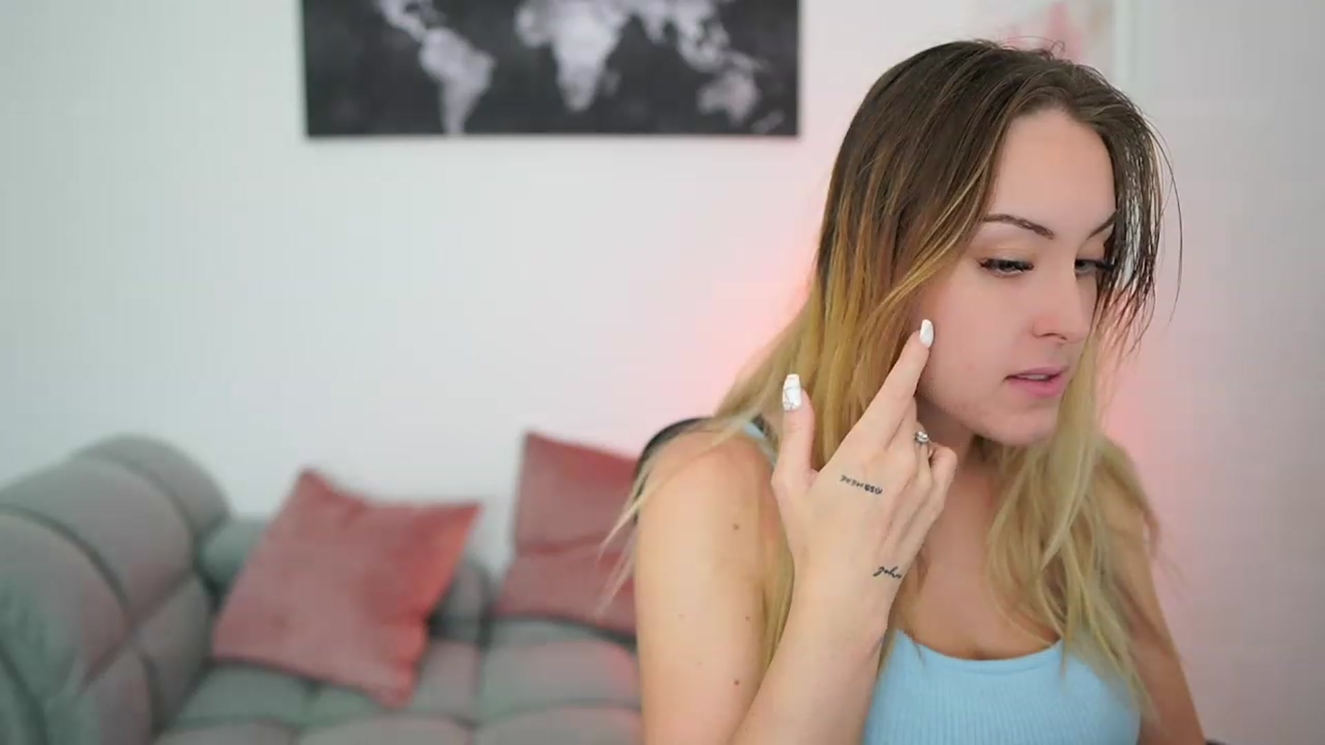 Gallery image thumbnail from Brooklyn_Ch's myfreecams stream on, 07/26/2023, 16:10 image 12 of 20