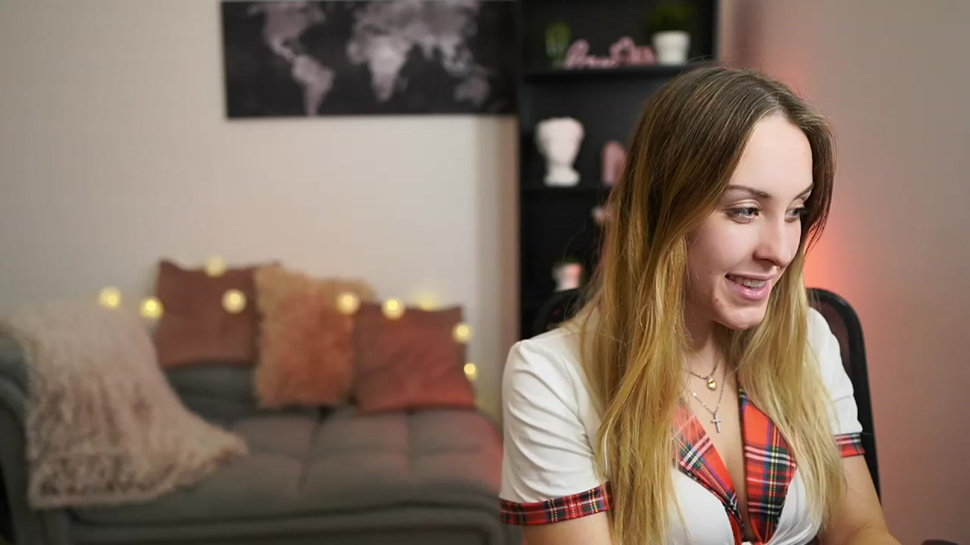 Gallery image thumbnail from Brooklyn_Ch's myfreecams stream on, 07/28/2023, 14:17 image 12 of 20