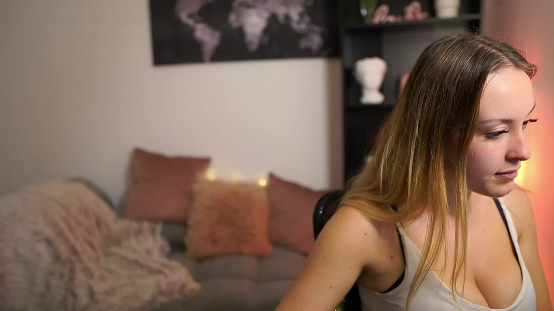 Gallery image thumbnail from Brooklyn_Ch's myfreecams stream on, 08/14/2023, 10:06 image 20 of 20