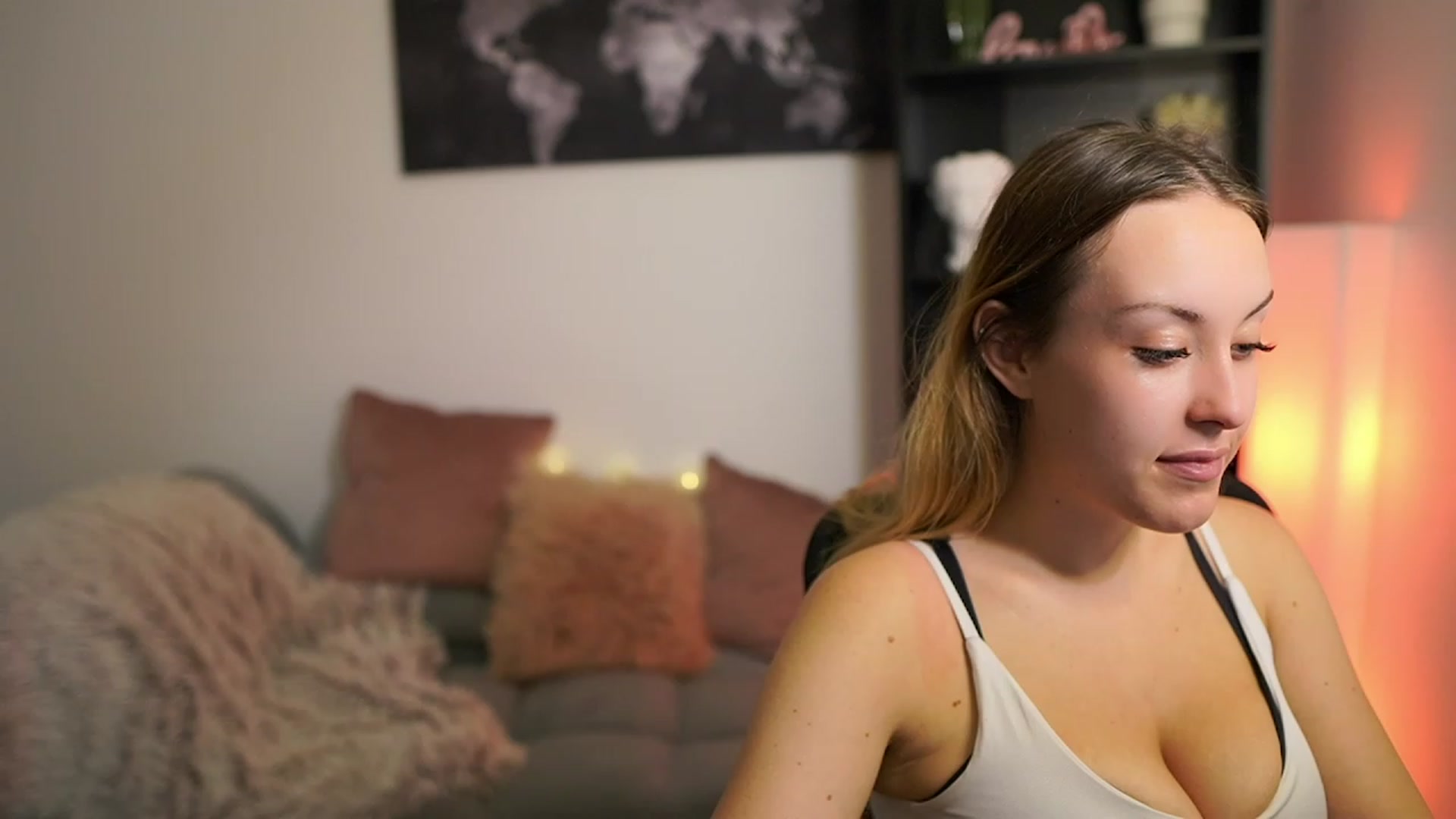 Gallery image thumbnail from Brooklyn_Ch's myfreecams stream on, 08/14/2023, 10:06 image 5 of 20