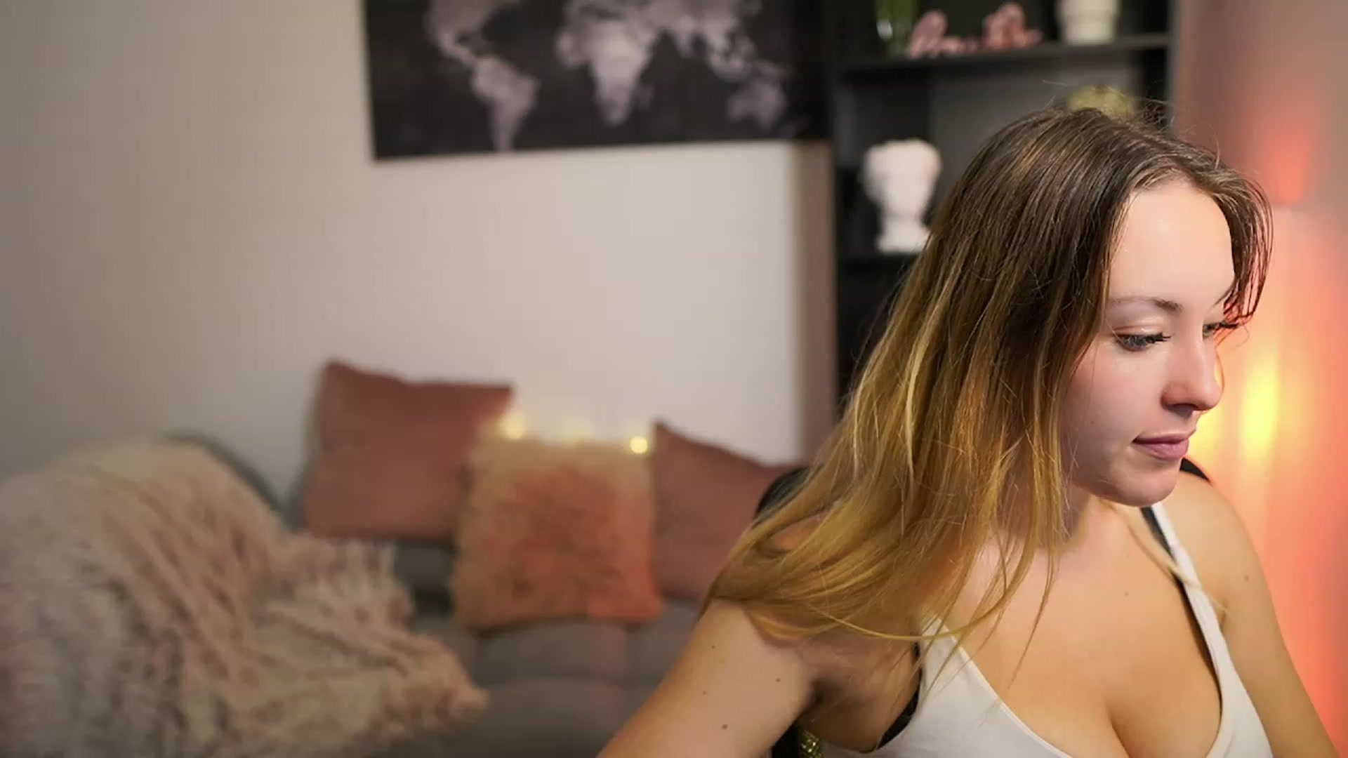 Gallery image thumbnail from Brooklyn_Ch's myfreecams stream on, 08/14/2023, 10:06 image 17 of 20