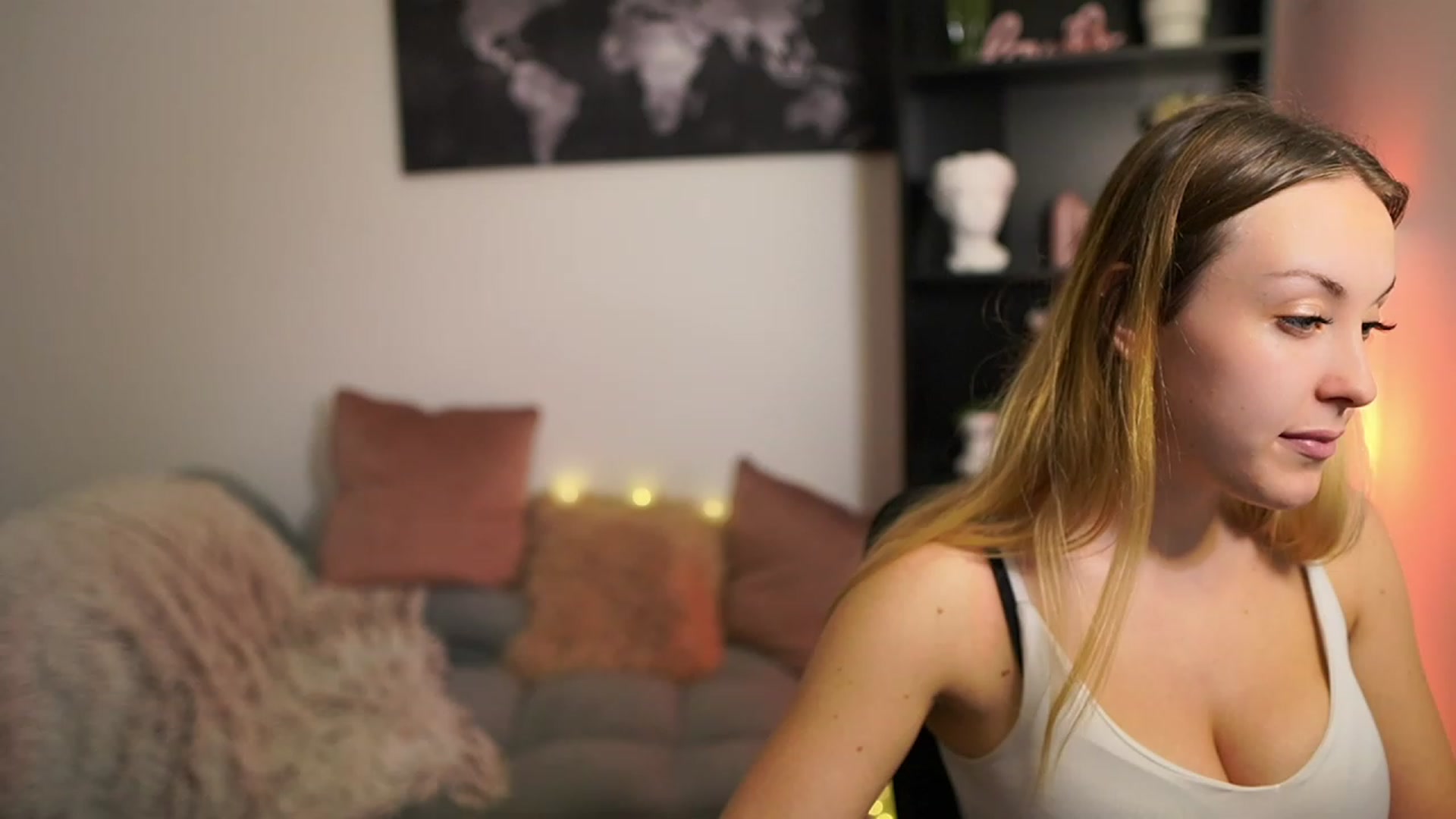 Gallery image thumbnail from Brooklyn_Ch's myfreecams stream on, 08/14/2023, 13:05 image 5 of 20