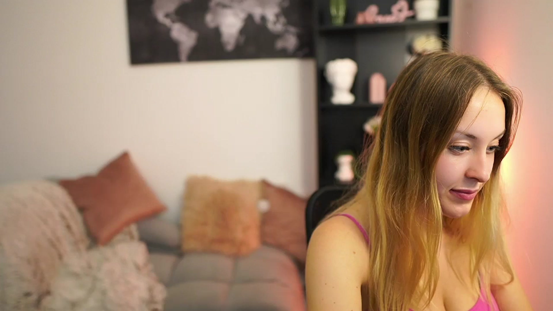 Gallery image thumbnail from Brooklyn_Ch's myfreecams stream on, 08/25/2023, 12:45 image 13 of 20