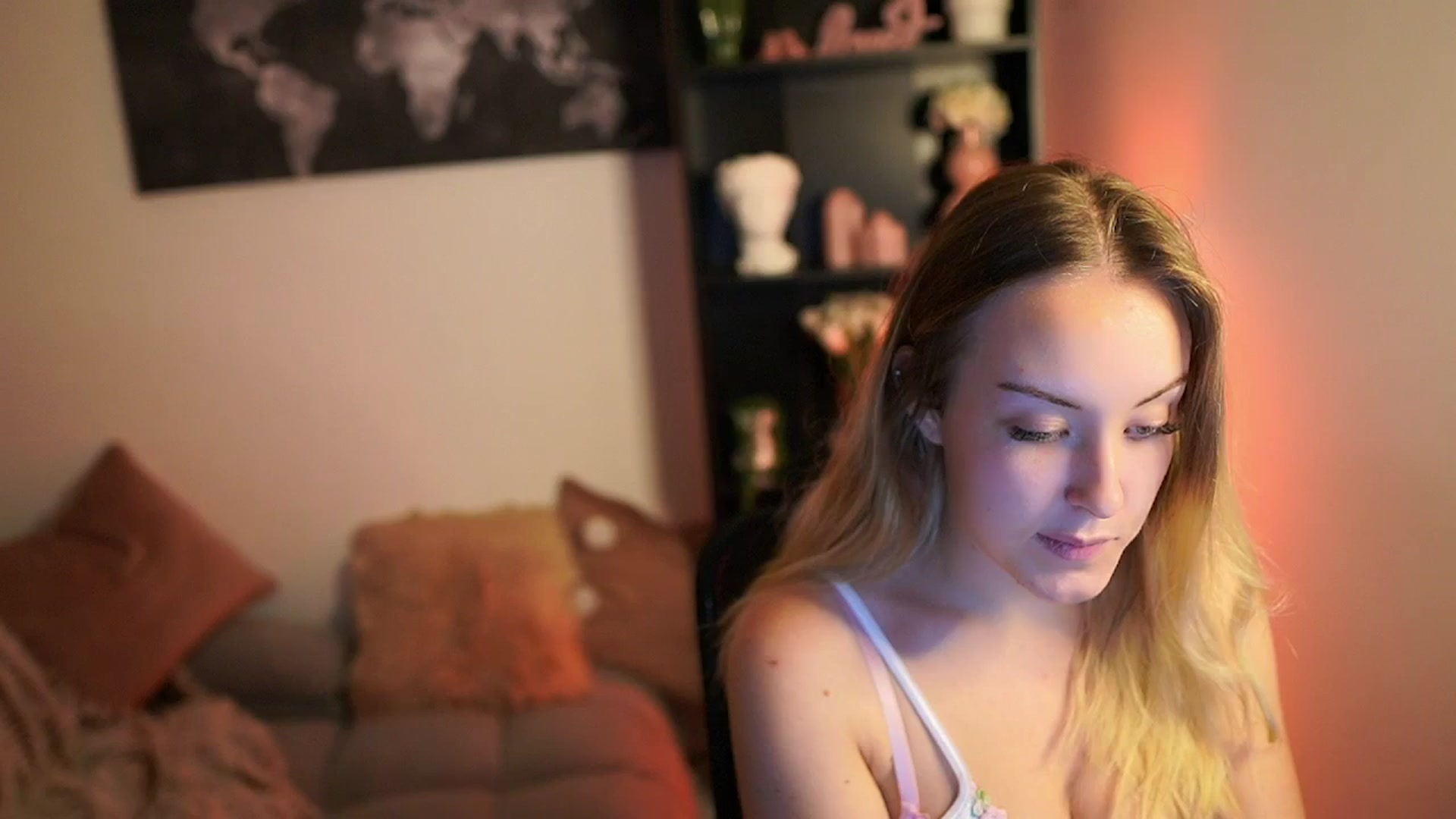 Gallery image thumbnail from Brooklyn_Ch's myfreecams stream on, 09/14/2023, 17:13 image 11 of 20