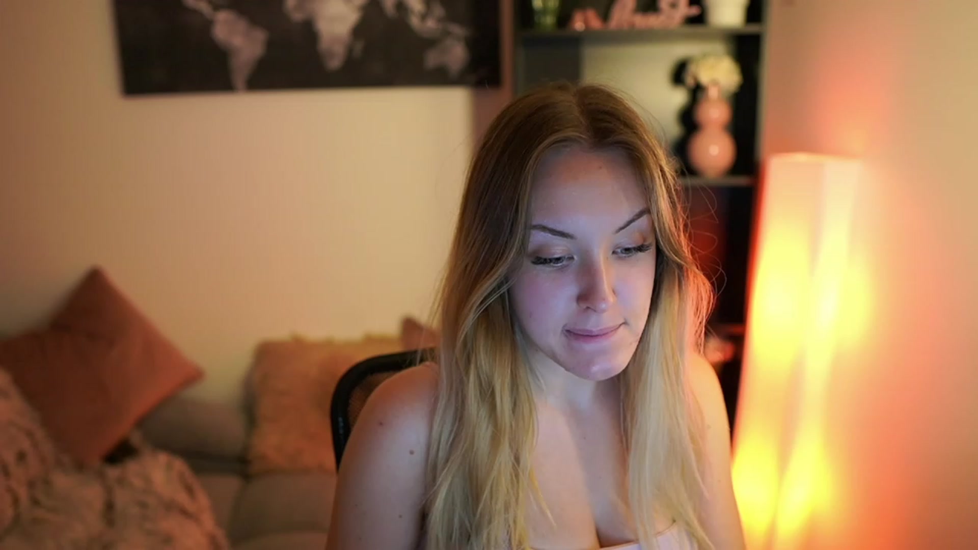 Gallery image thumbnail from Brooklyn_Ch's myfreecams stream on, 09/17/2023, 13:09 image 17 of 20