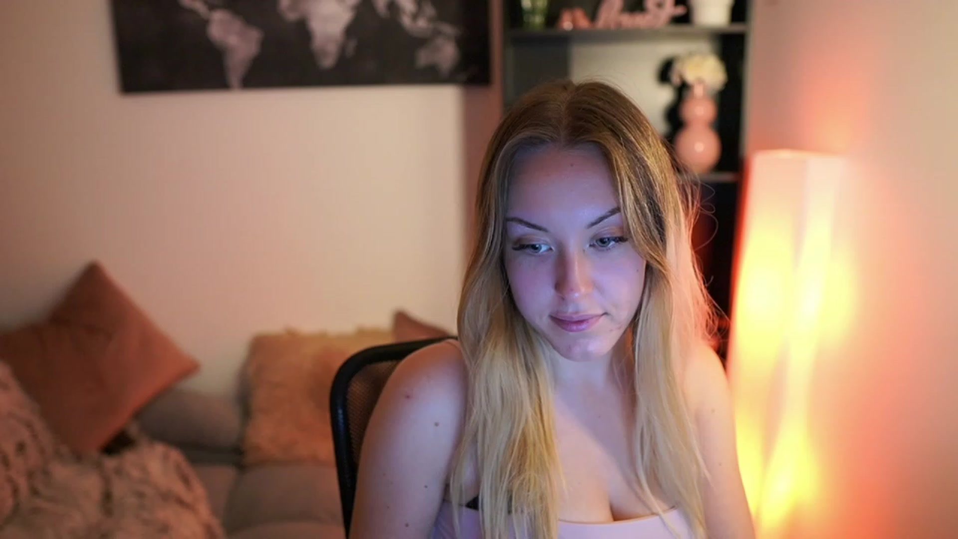 Gallery image thumbnail from Brooklyn_Ch's myfreecams stream on, 09/17/2023, 13:09 image 16 of 20