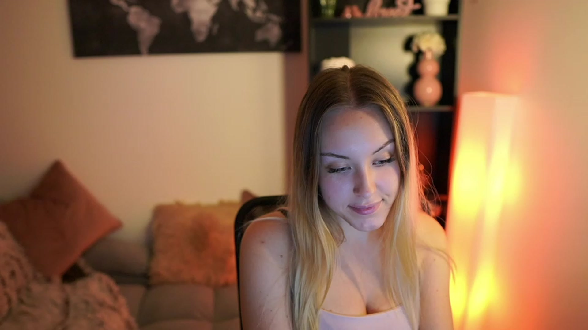Gallery image thumbnail from Brooklyn_Ch's myfreecams stream on, 09/17/2023, 16:09 image 18 of 20