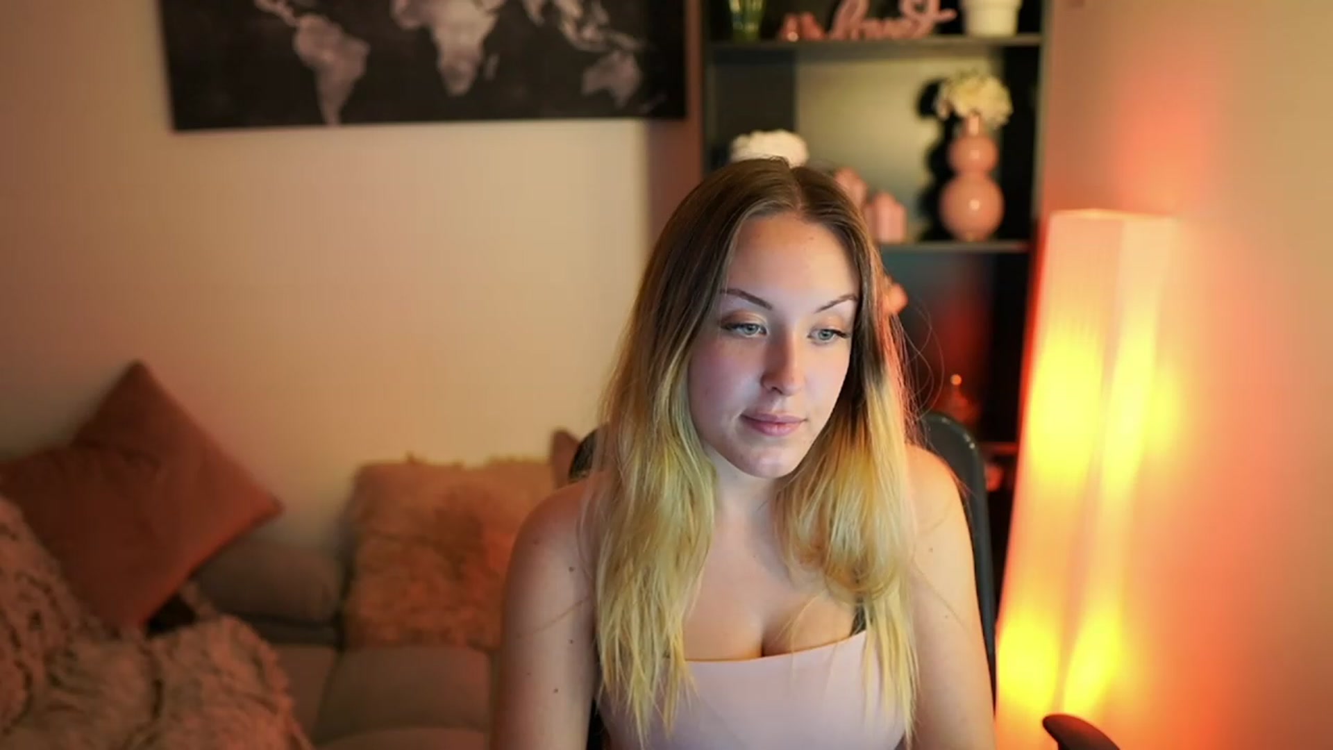 Gallery image thumbnail from Brooklyn_Ch's myfreecams stream on, 09/17/2023, 18:10 image 19 of 20