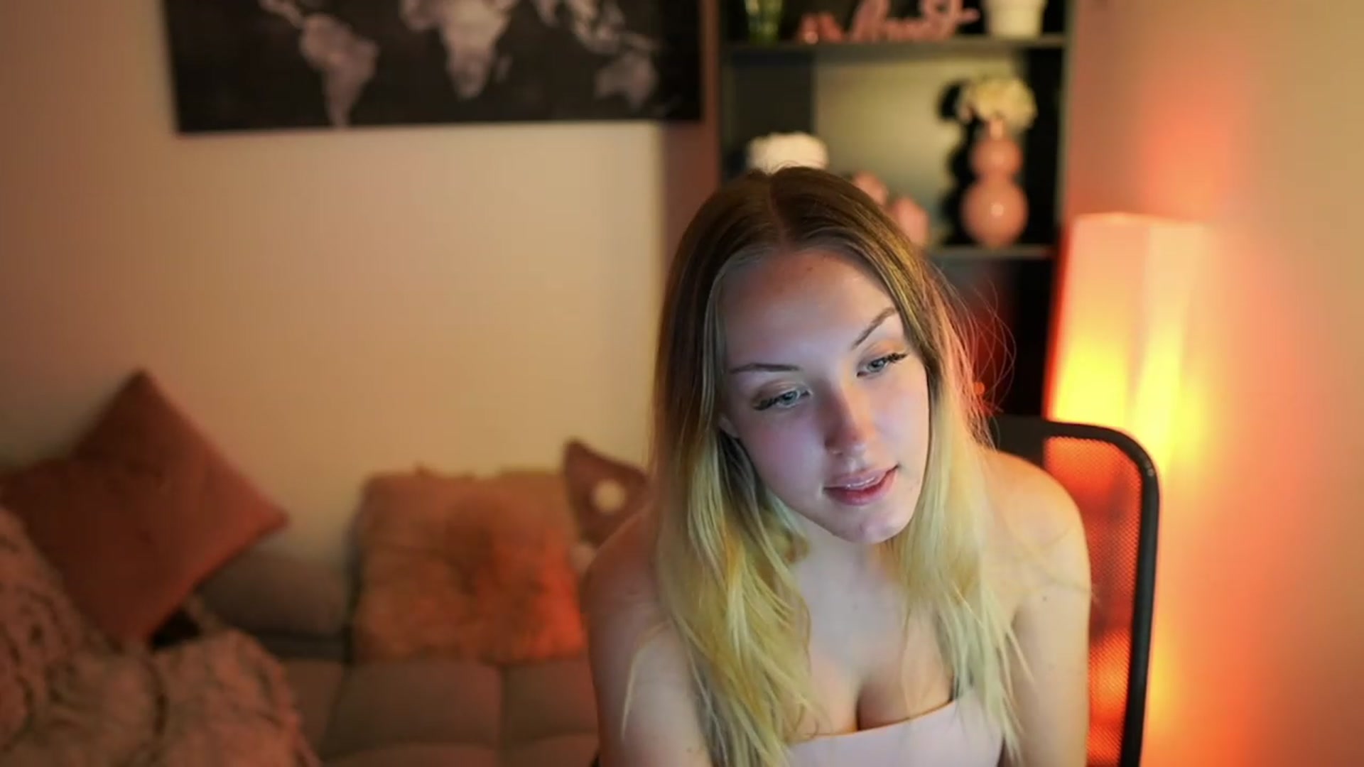 Gallery image thumbnail from Brooklyn_Ch's myfreecams stream on, 09/17/2023, 18:10 image 17 of 20