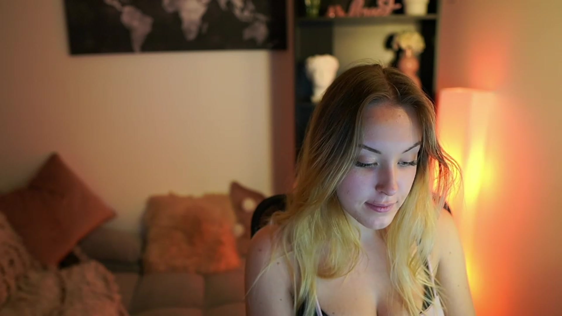 Gallery image thumbnail from Brooklyn_Ch's myfreecams stream on, 09/17/2023, 18:10 image 6 of 20