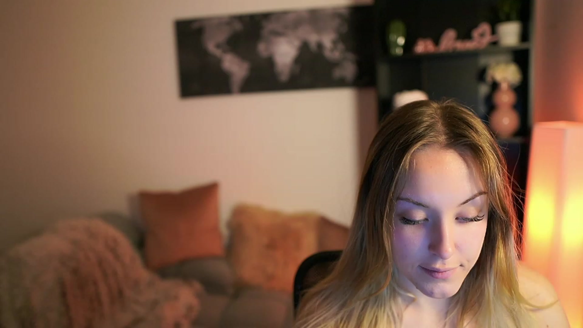 Gallery image thumbnail from Brooklyn_Ch's myfreecams stream on, 10/08/2023, 11:17 image 16 of 20