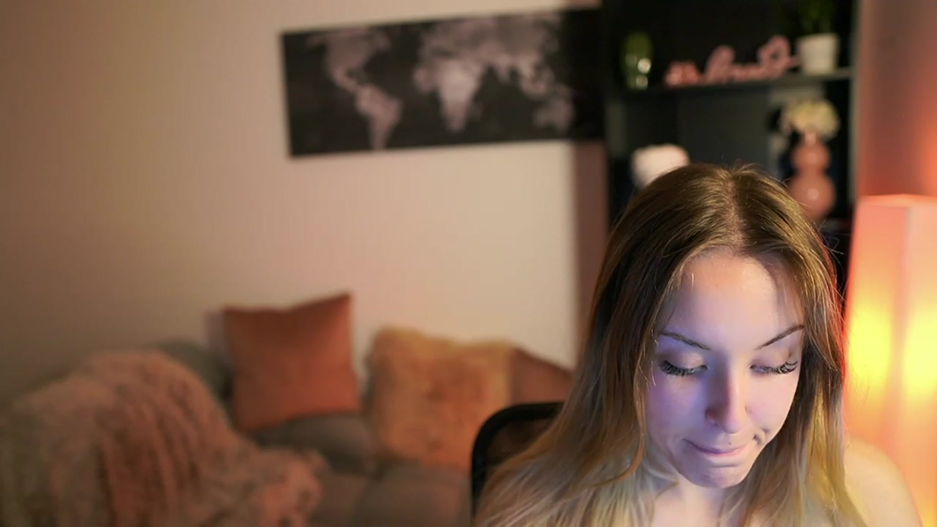 Gallery image thumbnail from Brooklyn_Ch's myfreecams stream on, 10/08/2023, 11:17 image 17 of 20