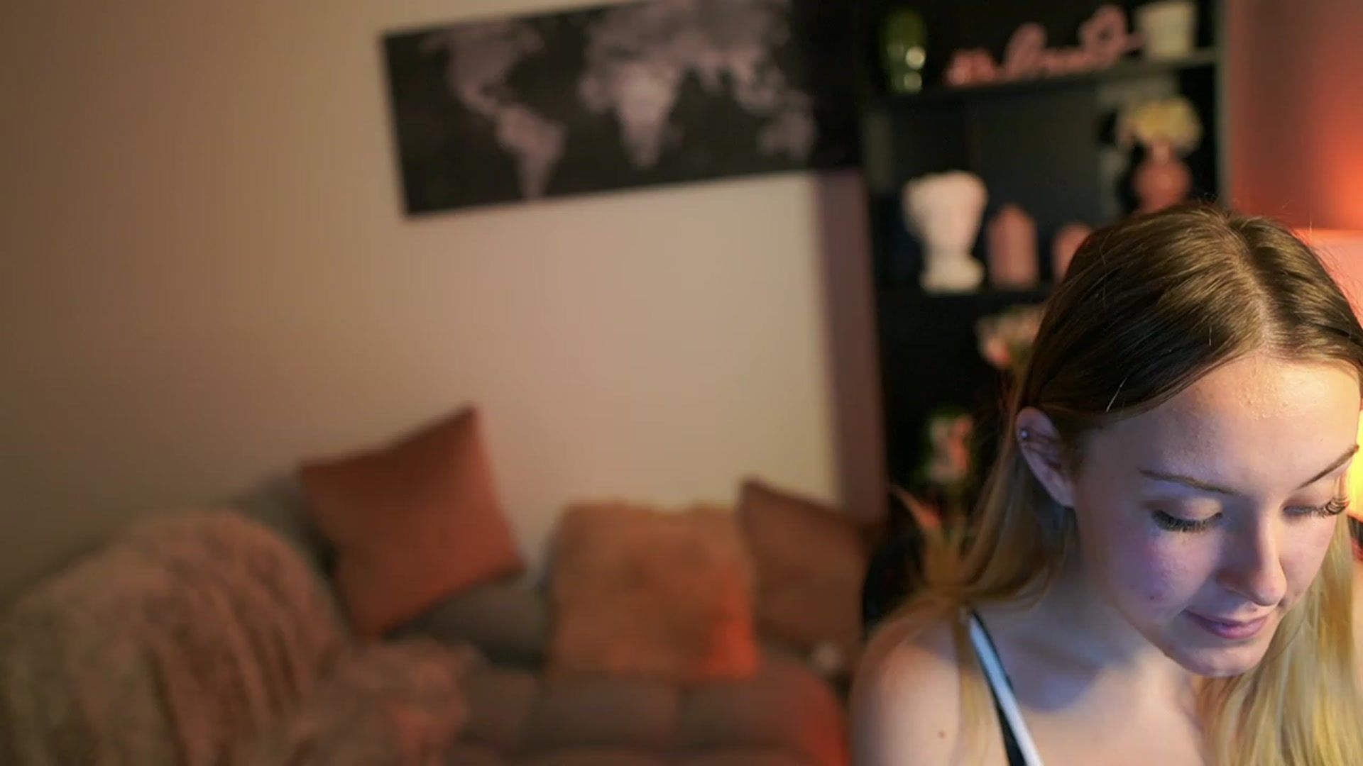 Gallery image thumbnail from Brooklyn_Ch's myfreecams stream on, 10/08/2023, 17:18 image 6 of 20