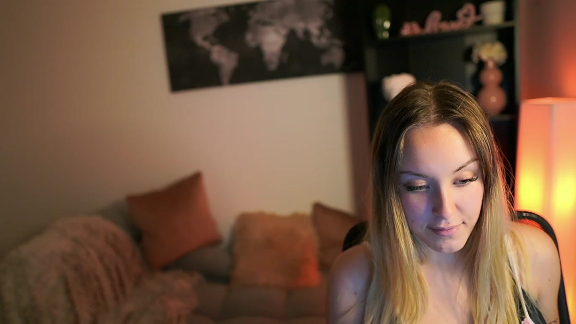 Gallery image thumbnail from Brooklyn_Ch's myfreecams stream on, 10/08/2023, 18:01 image 15 of 20
