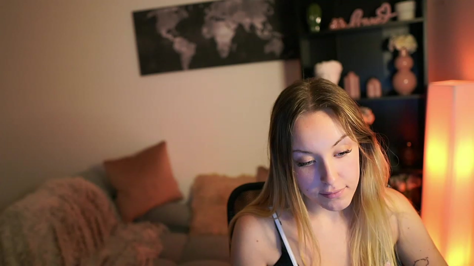 Gallery image thumbnail from Brooklyn_Ch's myfreecams stream on, 10/08/2023, 18:01 image 20 of 20