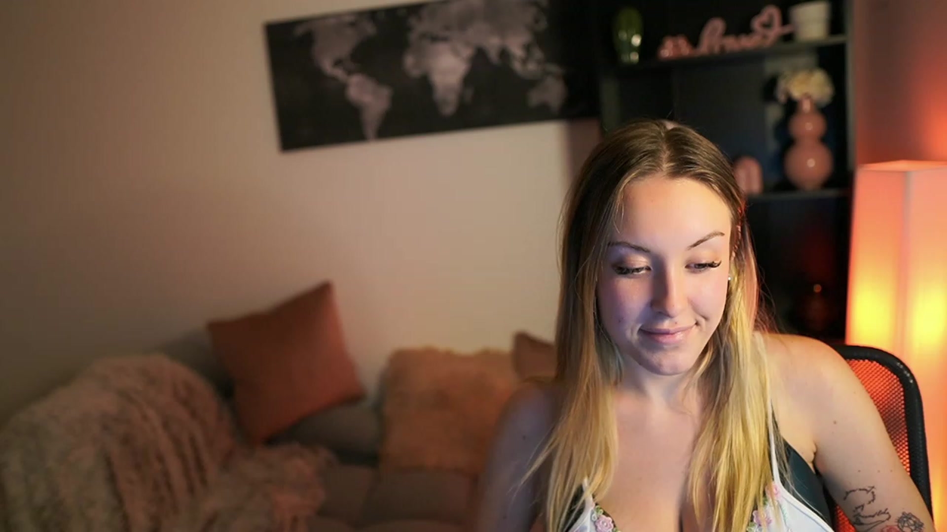 Gallery image thumbnail from Brooklyn_Ch's myfreecams stream on, 10/08/2023, 18:01 image 11 of 20