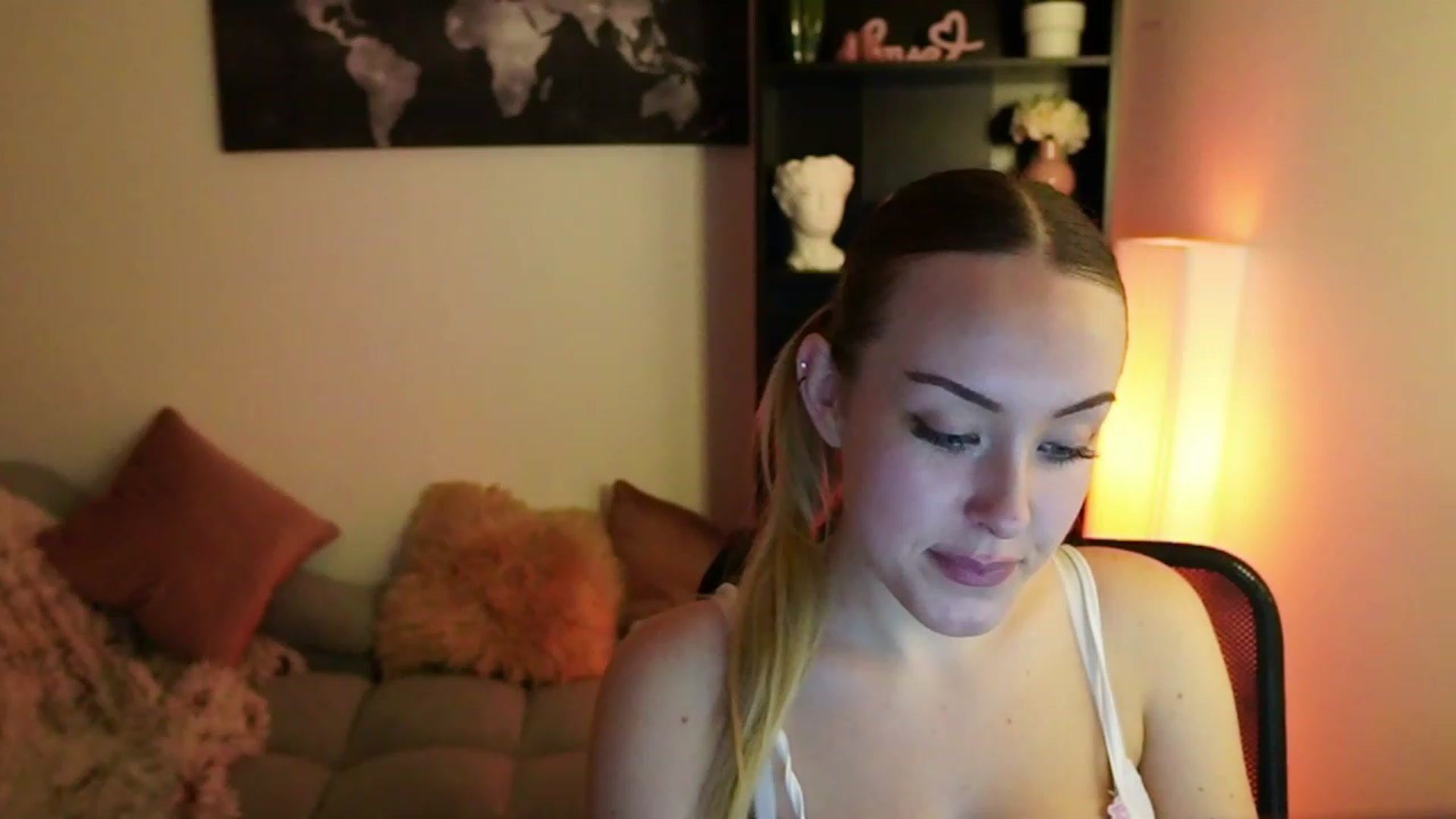 Gallery image thumbnail from Brooklyn_Ch's myfreecams stream on, 10/25/2023, 16:30 image 17 of 20