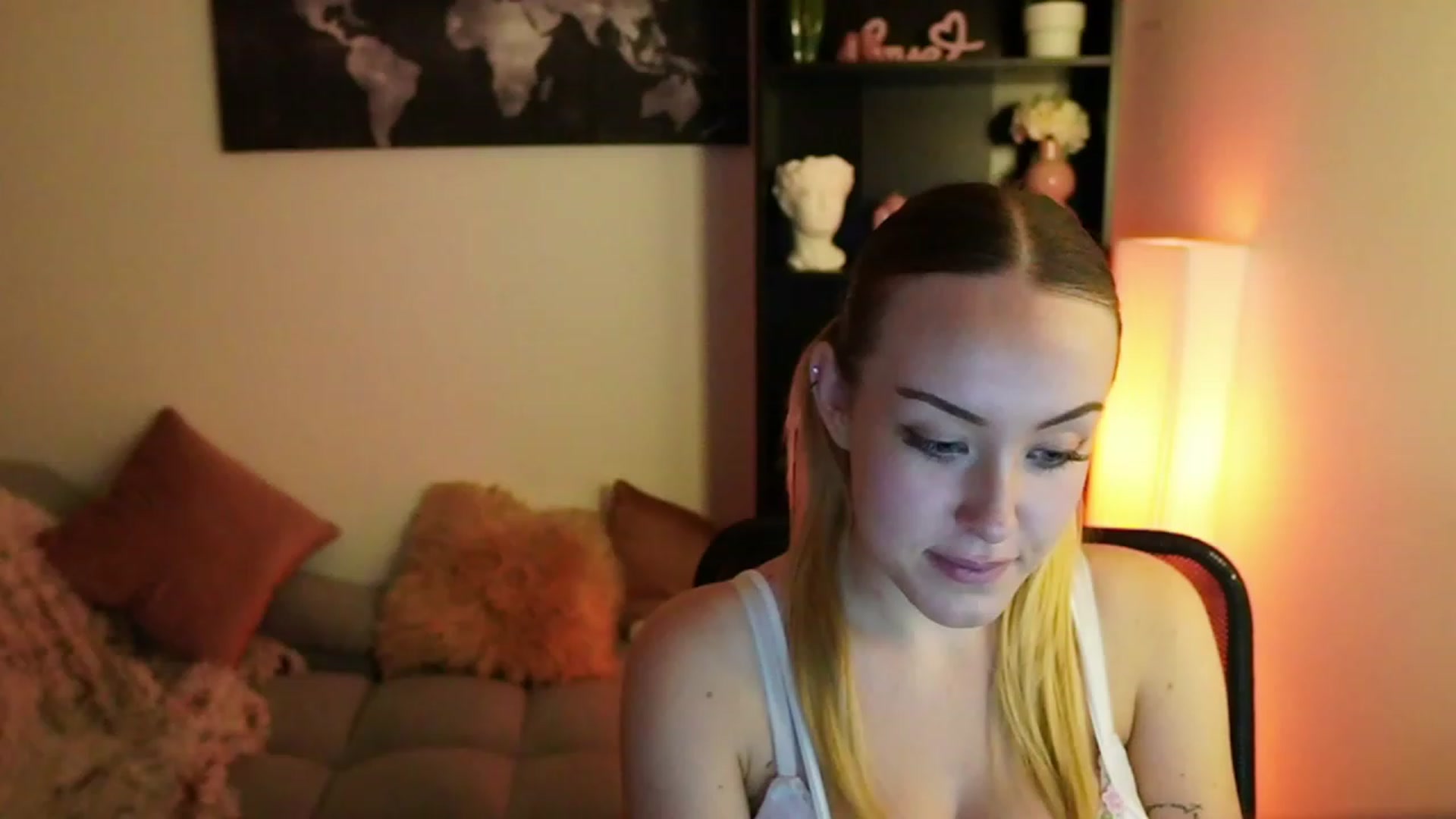 Gallery image thumbnail from Brooklyn_Ch's myfreecams stream on, 10/25/2023, 16:30 image 20 of 20