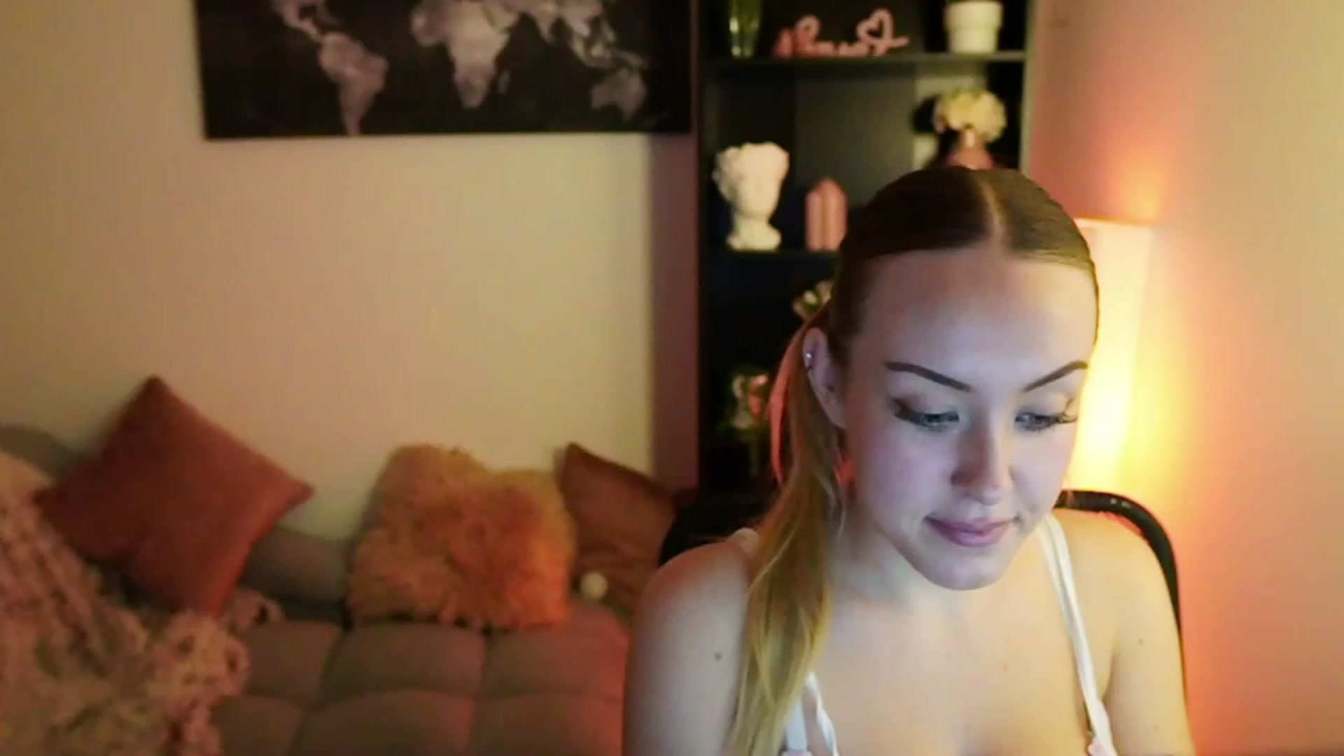 Gallery image thumbnail from Brooklyn_Ch's myfreecams stream on, 10/25/2023, 16:30 image 18 of 20
