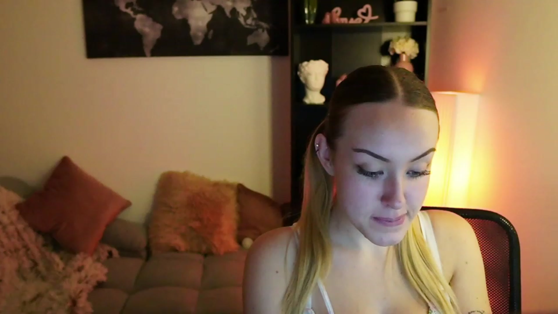 Gallery image thumbnail from Brooklyn_Ch's myfreecams stream on, 10/25/2023, 16:30 image 9 of 20