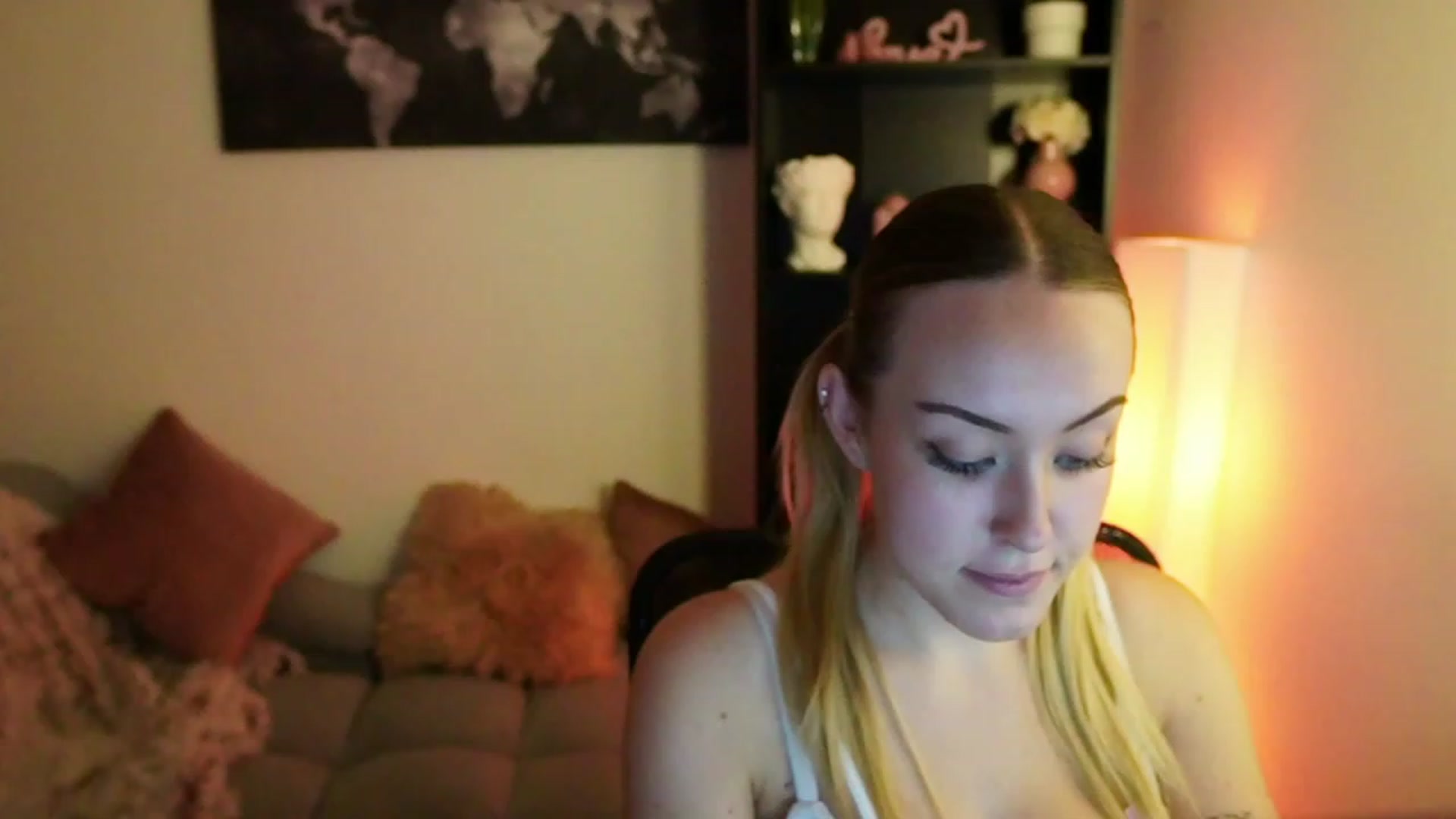 Gallery image thumbnail from Brooklyn_Ch's myfreecams stream on, 10/25/2023, 18:00 image 4 of 20