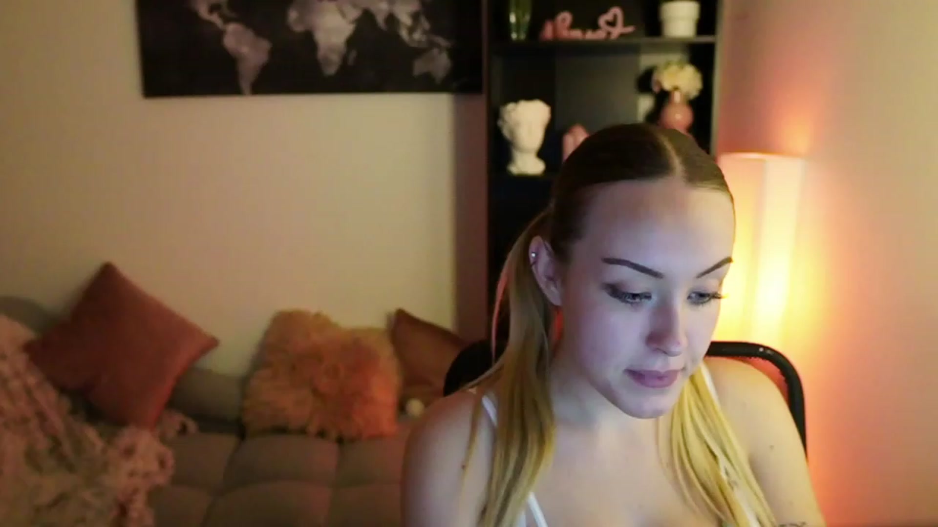 Gallery image thumbnail from Brooklyn_Ch's myfreecams stream on, 10/25/2023, 18:00 image 14 of 20
