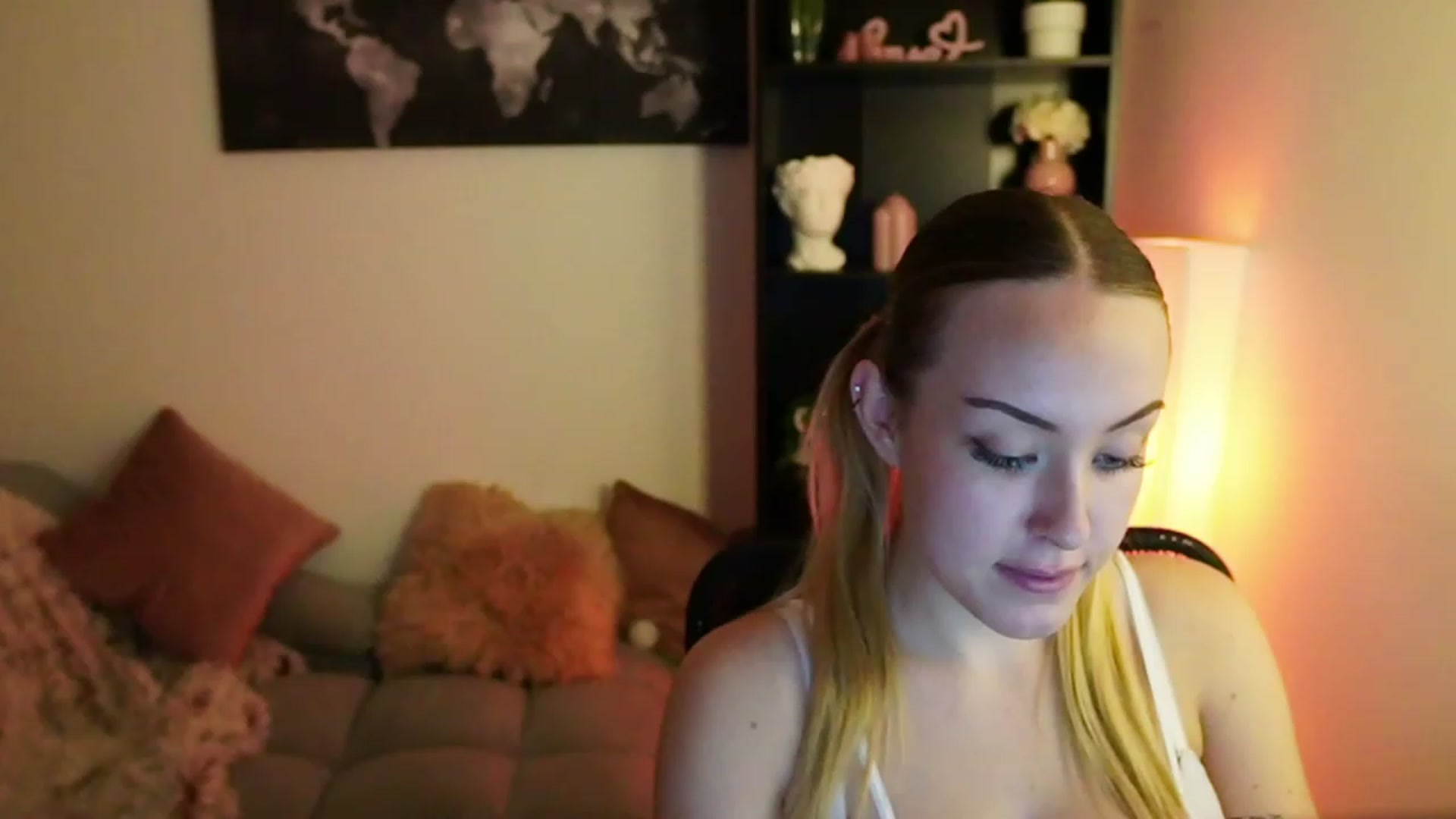 Gallery image thumbnail from Brooklyn_Ch's myfreecams stream on, 10/25/2023, 18:00 image 2 of 20