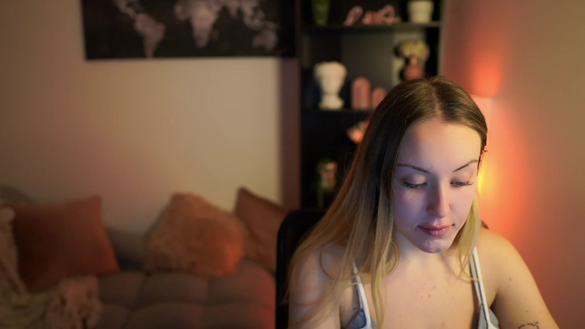Gallery image thumbnail from Brooklyn_Ch's myfreecams stream on, 11/08/2023, 16:18 image 5 of 20