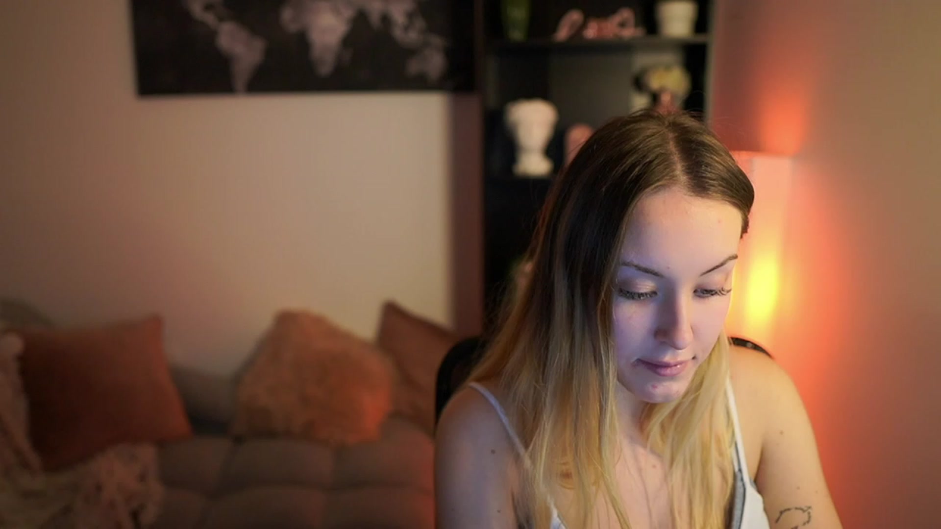 Gallery image thumbnail from Brooklyn_Ch's myfreecams stream on, 11/08/2023, 17:18 image 16 of 20