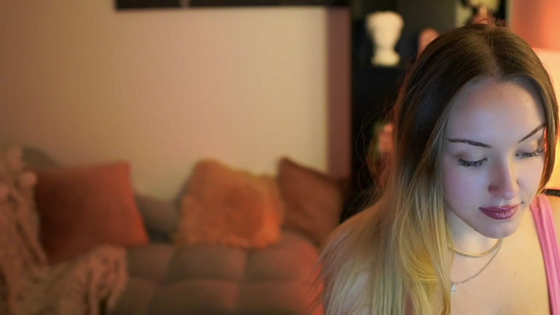 Gallery image thumbnail from Brooklyn_Ch's myfreecams stream on, 11/14/2023, 15:11 image 15 of 20