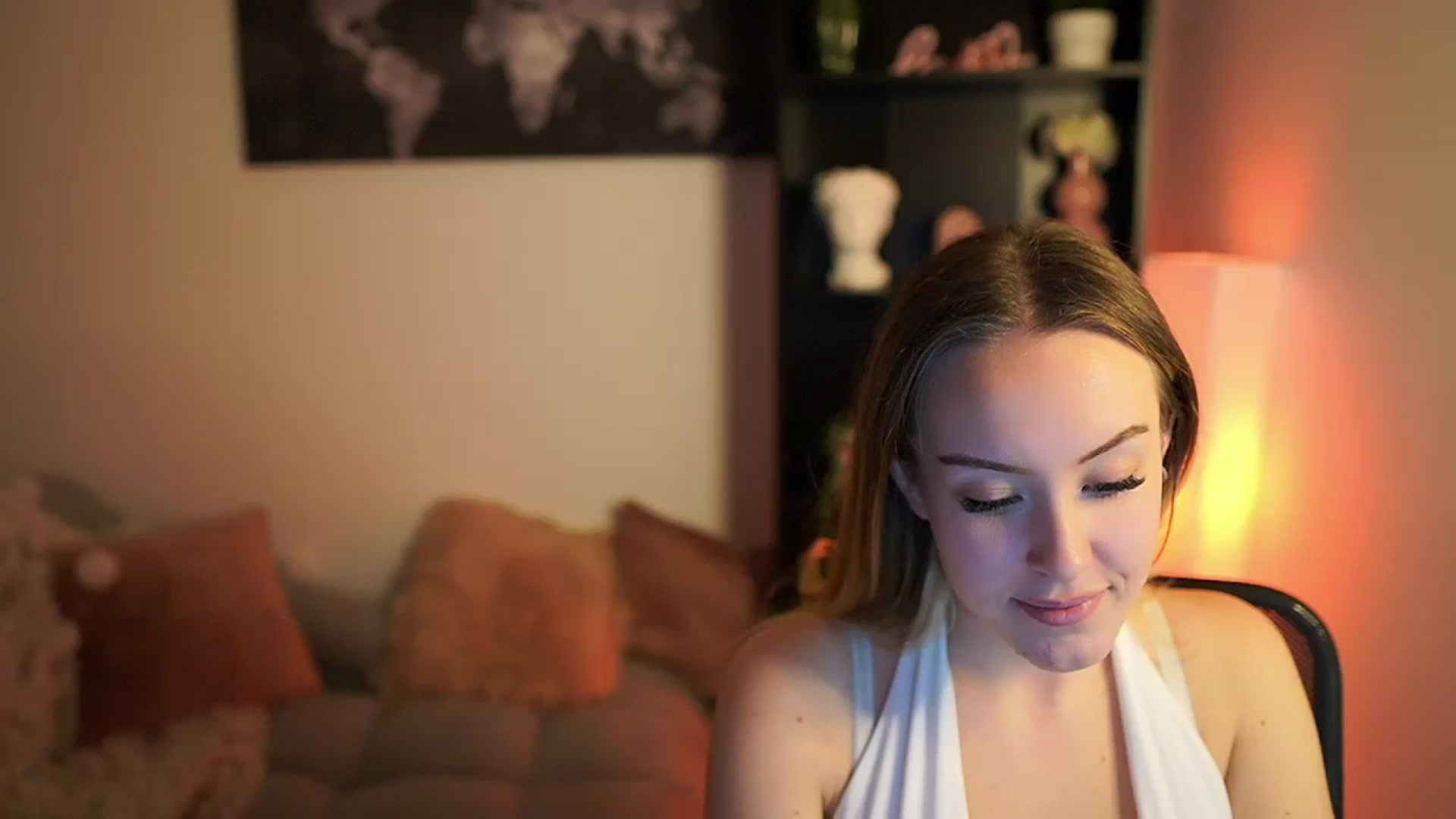 Gallery image thumbnail from Brooklyn_Ch's myfreecams stream on, 11/21/2023, 17:39 image 7 of 20