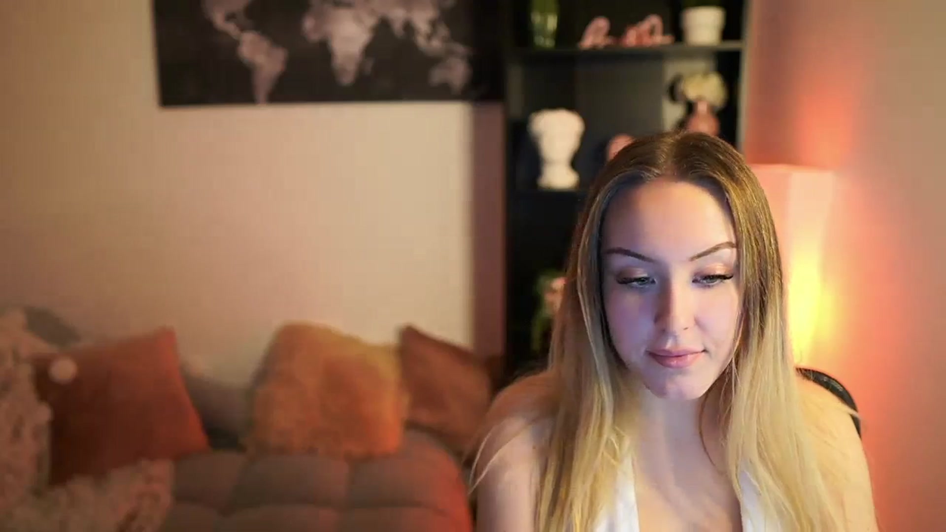 Gallery image thumbnail from Brooklyn_Ch's myfreecams stream on, 11/21/2023, 17:39 image 18 of 20
