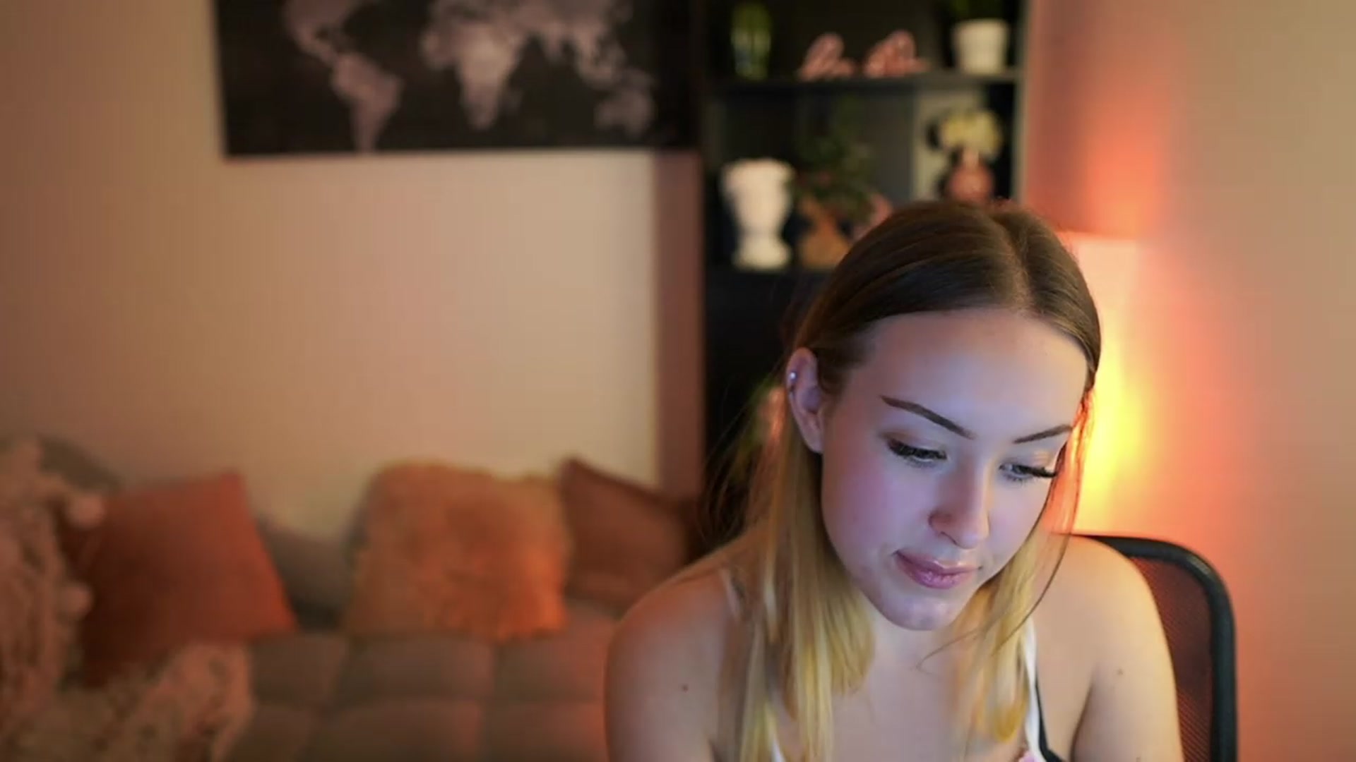 Gallery image thumbnail from Brooklyn_Ch's myfreecams stream on, 11/28/2023, 15:14 image 19 of 20