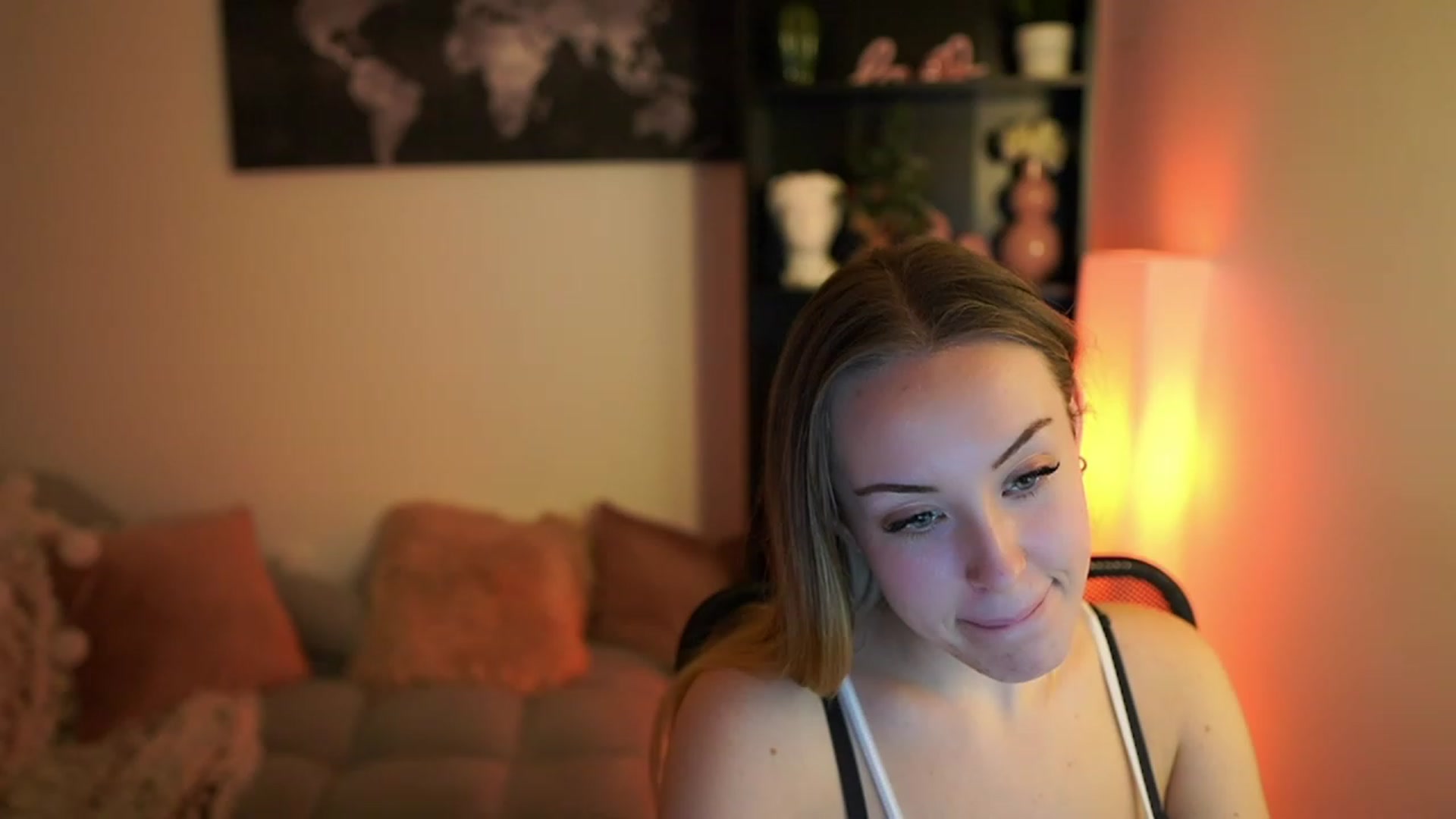 Gallery image thumbnail from Brooklyn_Ch's myfreecams stream on, 11/28/2023, 19:01 image 17 of 20