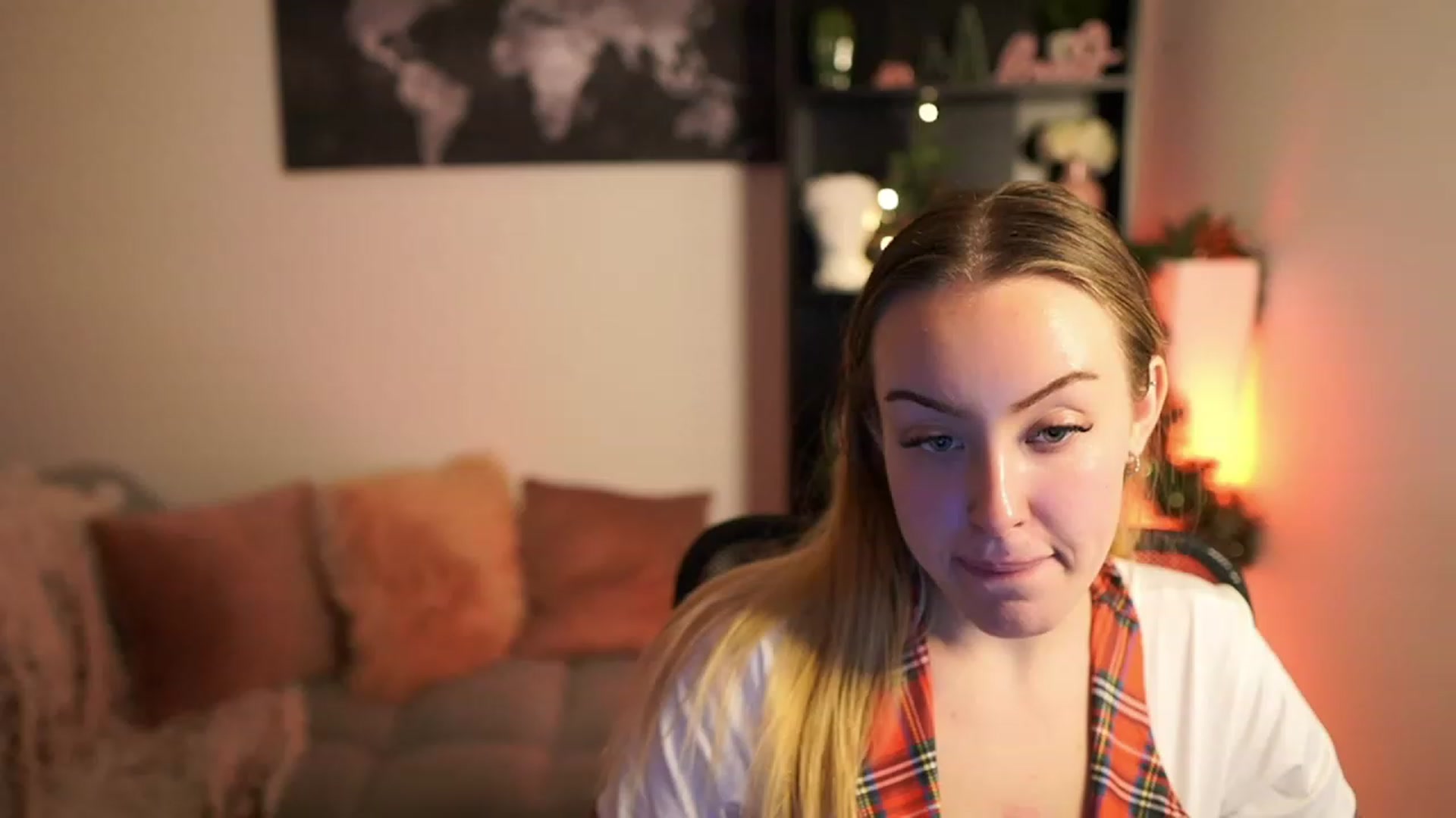 Gallery image thumbnail from Brooklyn_Ch's myfreecams stream on, 12/03/2023, 17:18 image 2 of 20