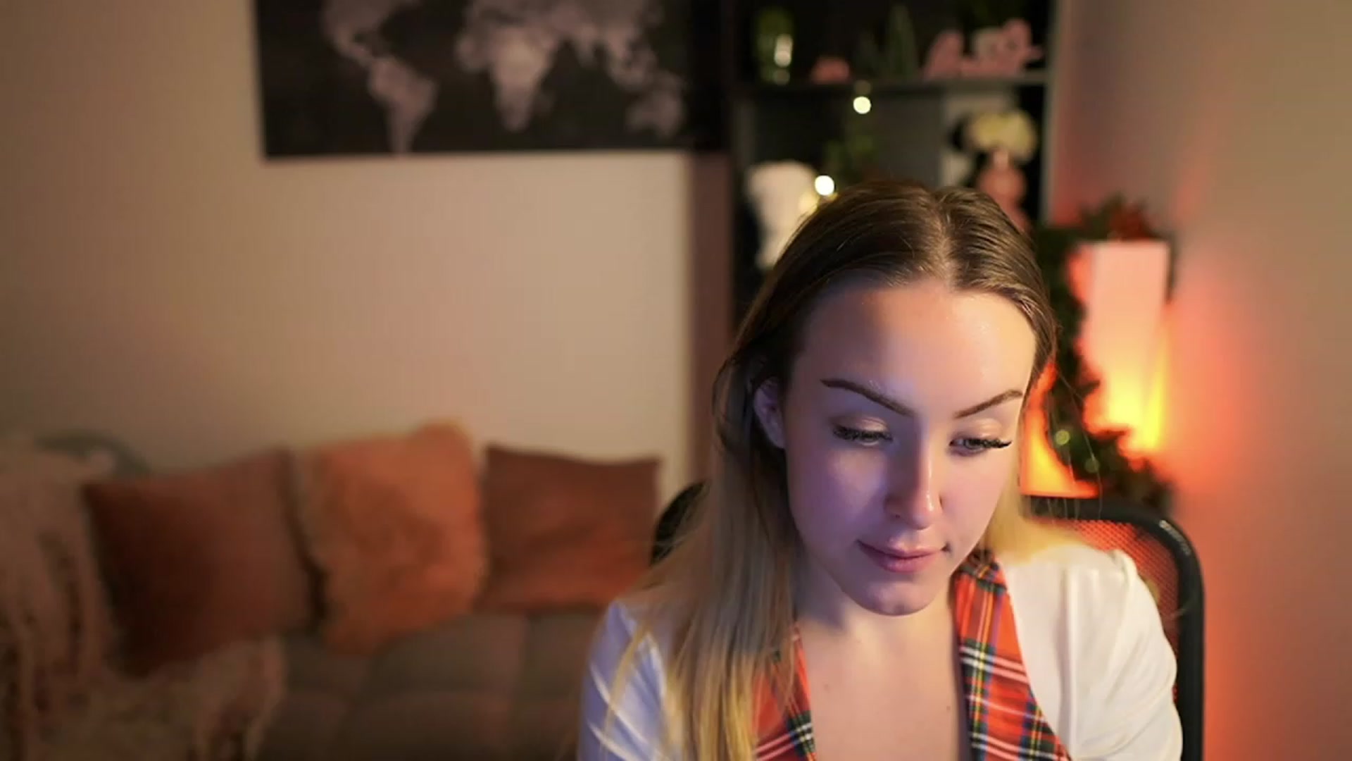 Gallery image thumbnail from Brooklyn_Ch's myfreecams stream on, 12/03/2023, 17:18 image 8 of 20