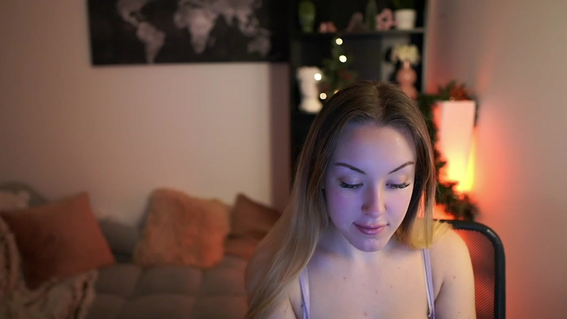 Gallery image thumbnail from Brooklyn_Ch's myfreecams stream on, 12/08/2023, 11:32 image 17 of 20
