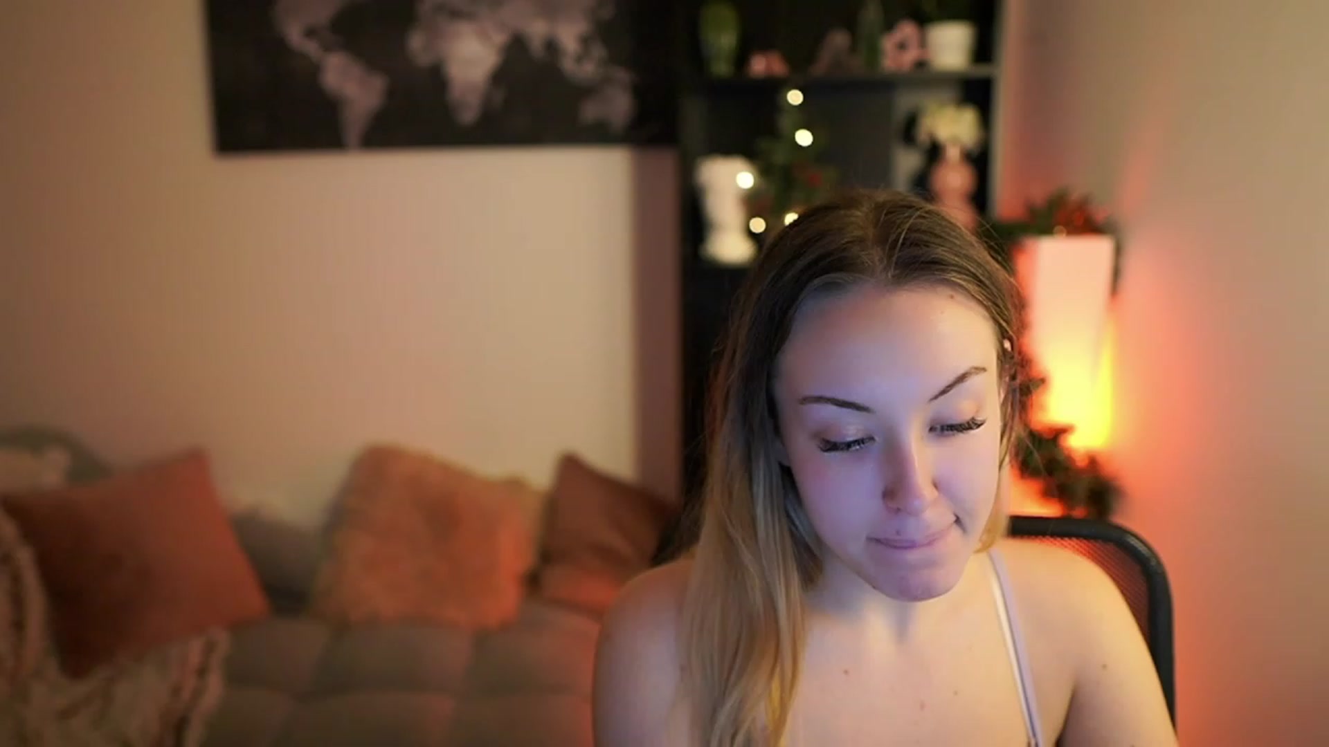Gallery image thumbnail from Brooklyn_Ch's myfreecams stream on, 12/08/2023, 13:58 image 3 of 20