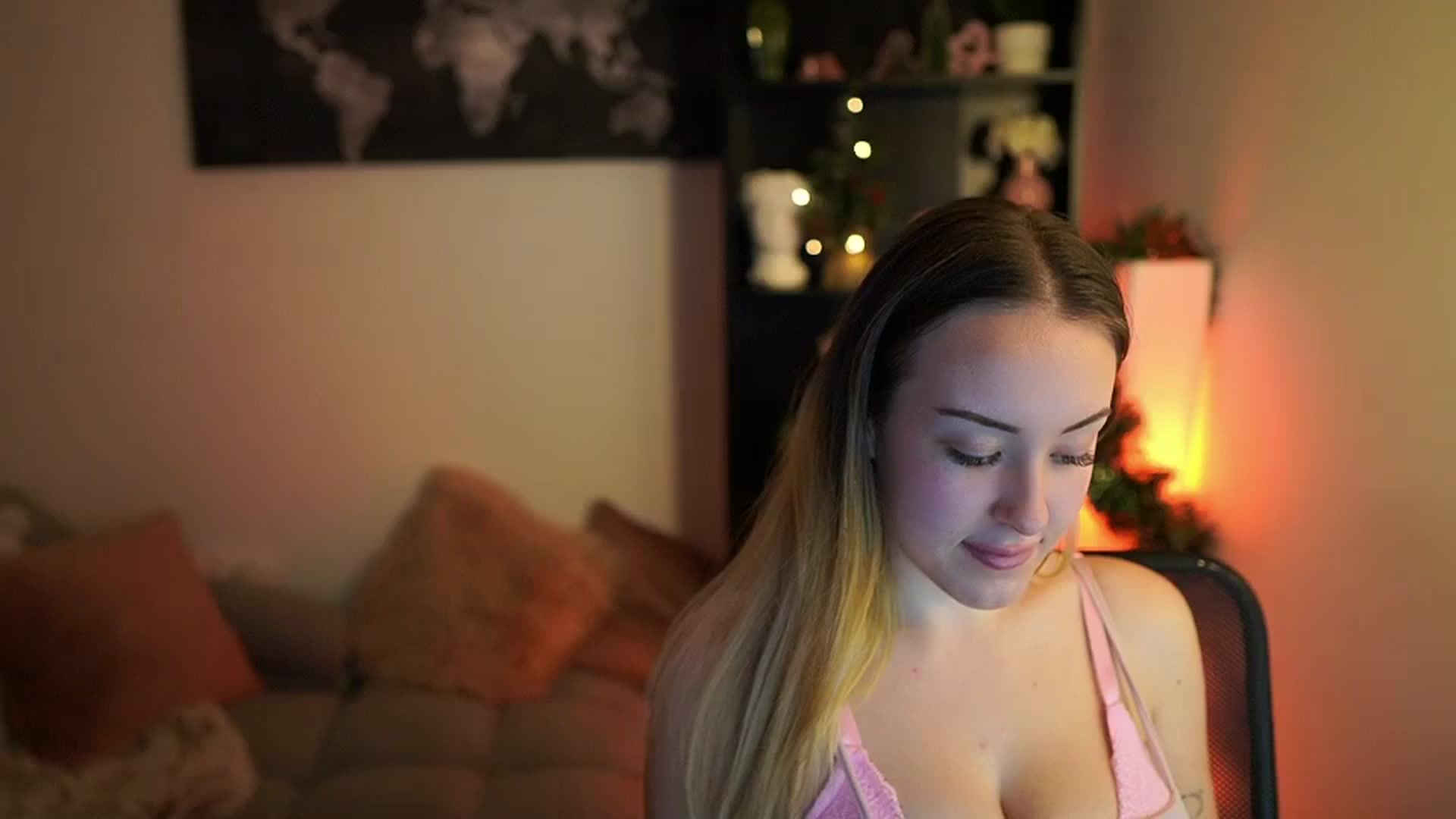 Gallery image thumbnail from Brooklyn_Ch's myfreecams stream on, 12/12/2023, 13:56 image 11 of 20